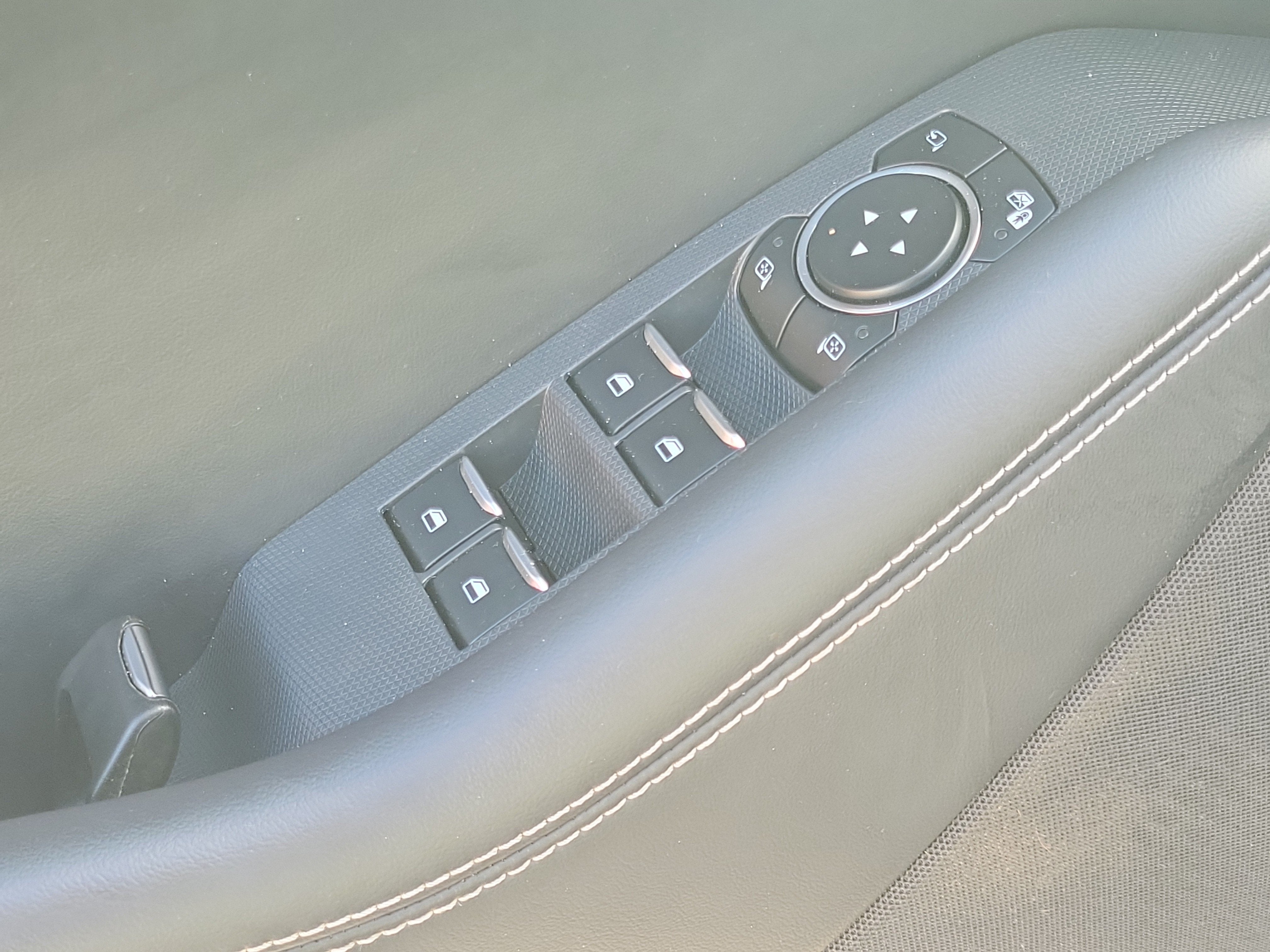 2024 Ford Mustang Mach-E Select