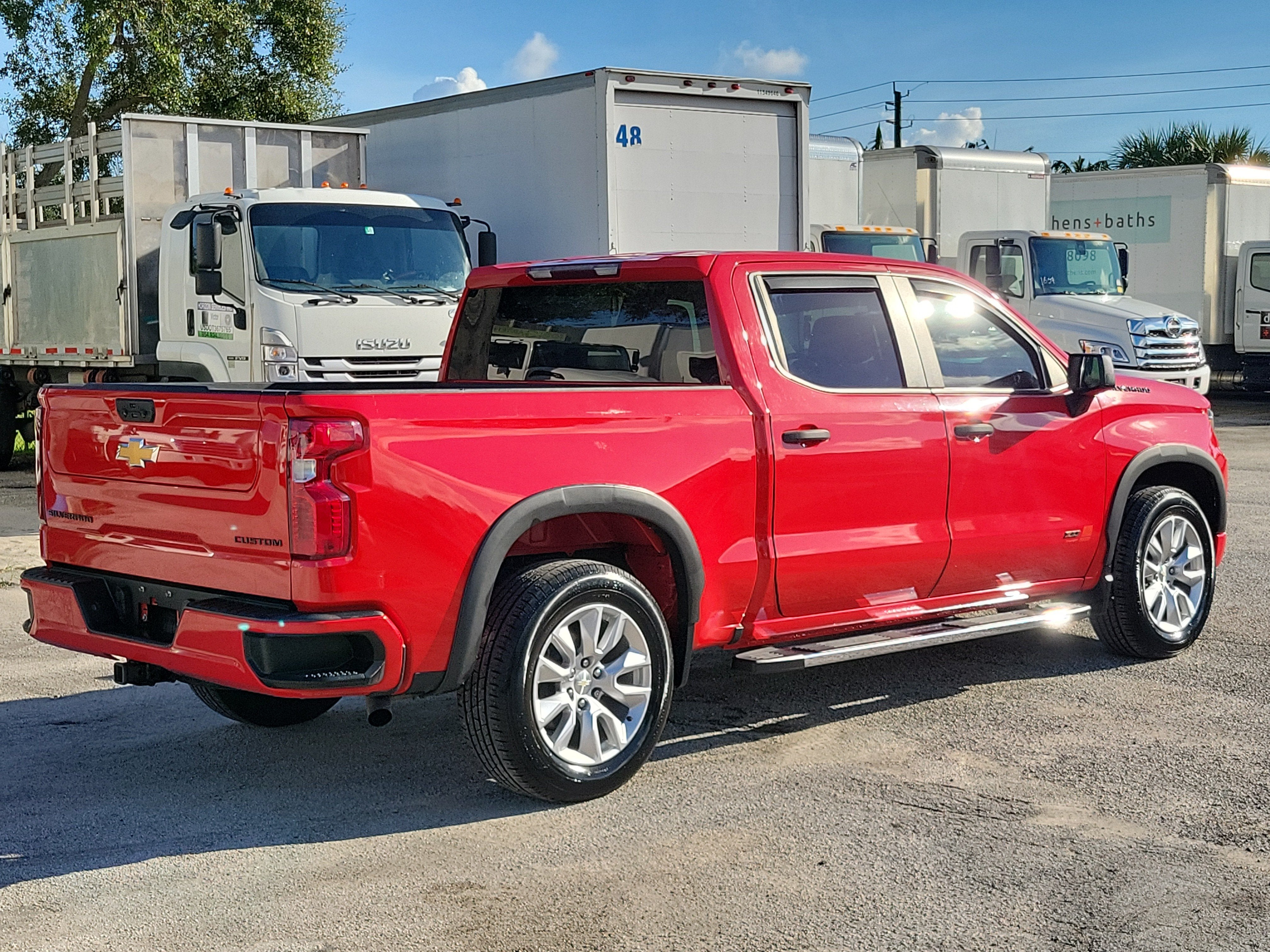 2022 Chevrolet Silverado 1500 Custom