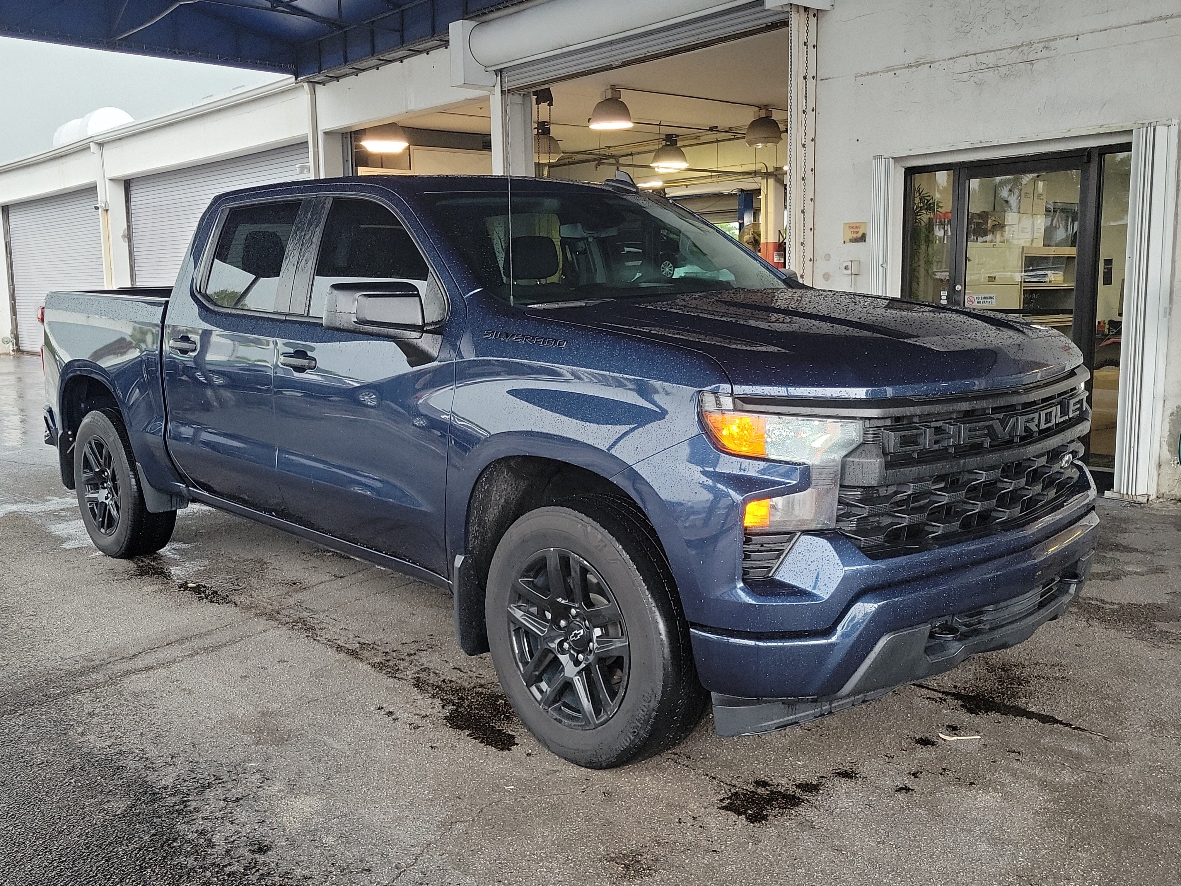 2023 Chevrolet Silverado 1500 Custom