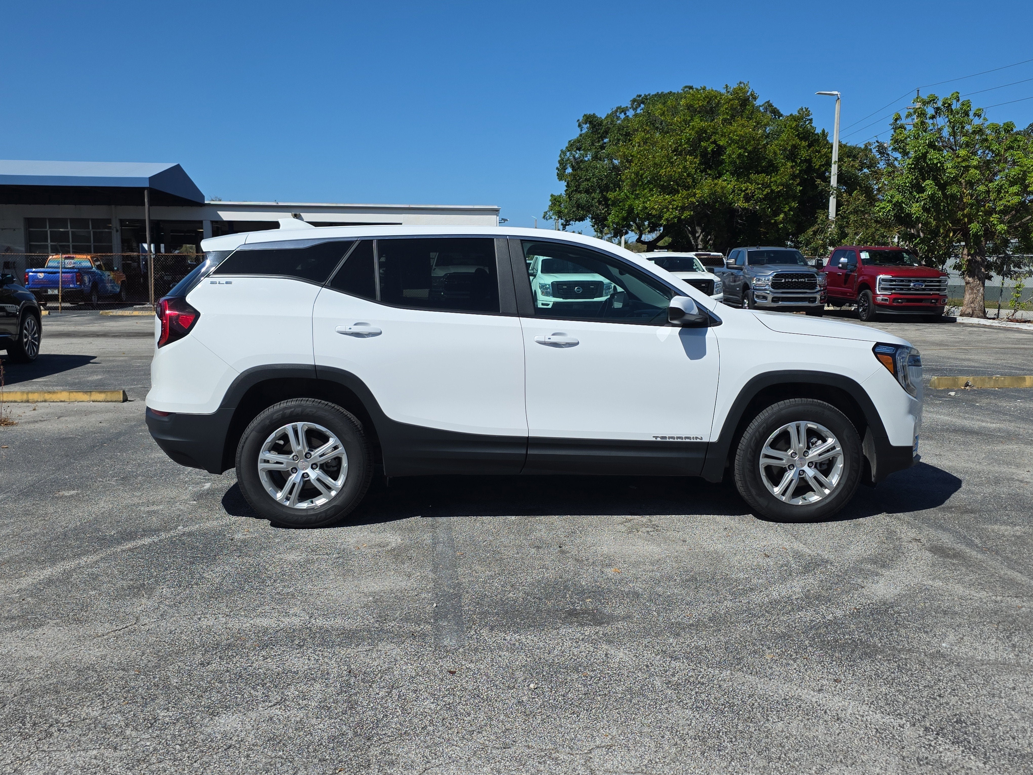 2024 GMC Terrain SLE