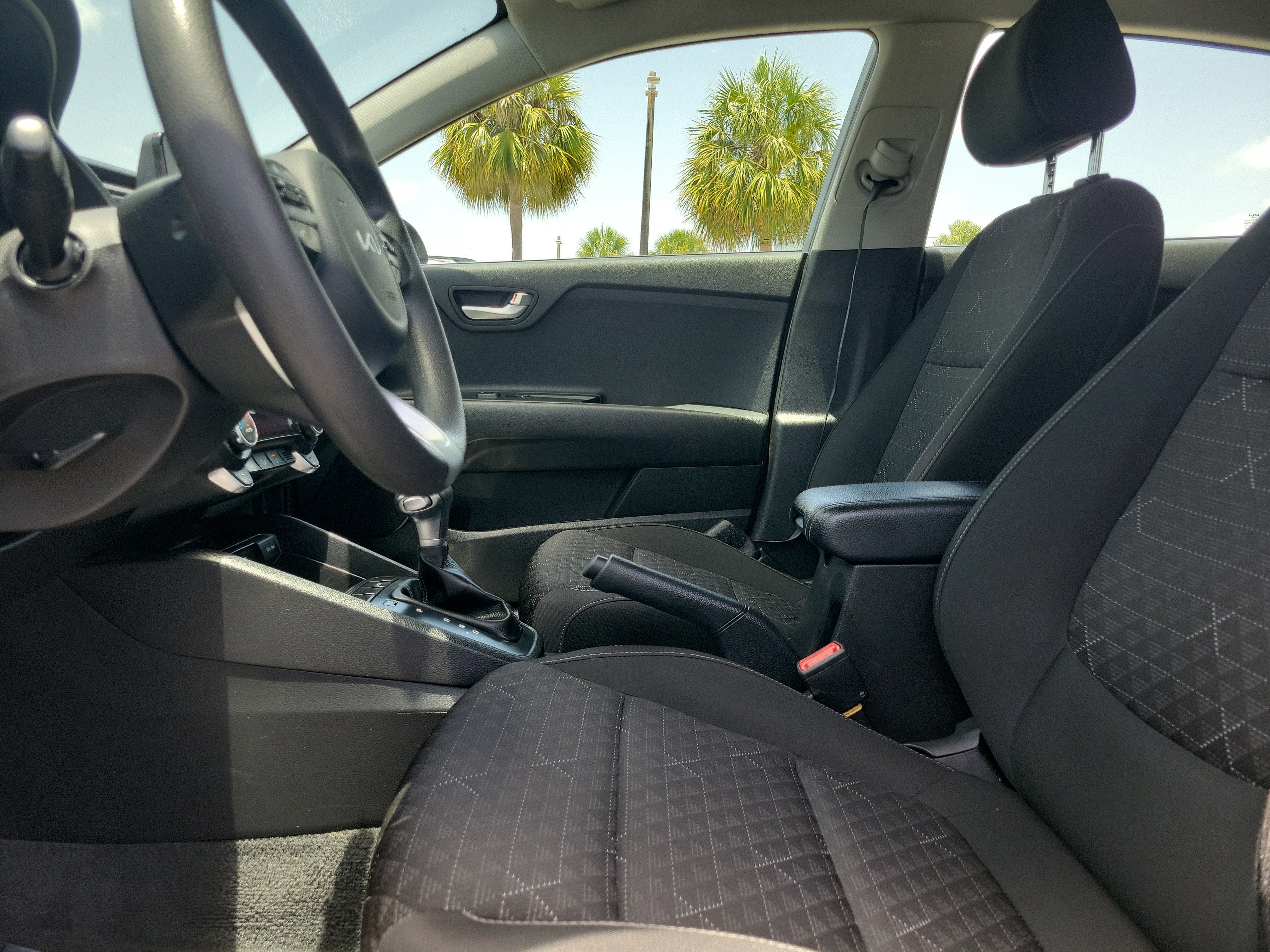 2022 Kia Rio 5-Door S