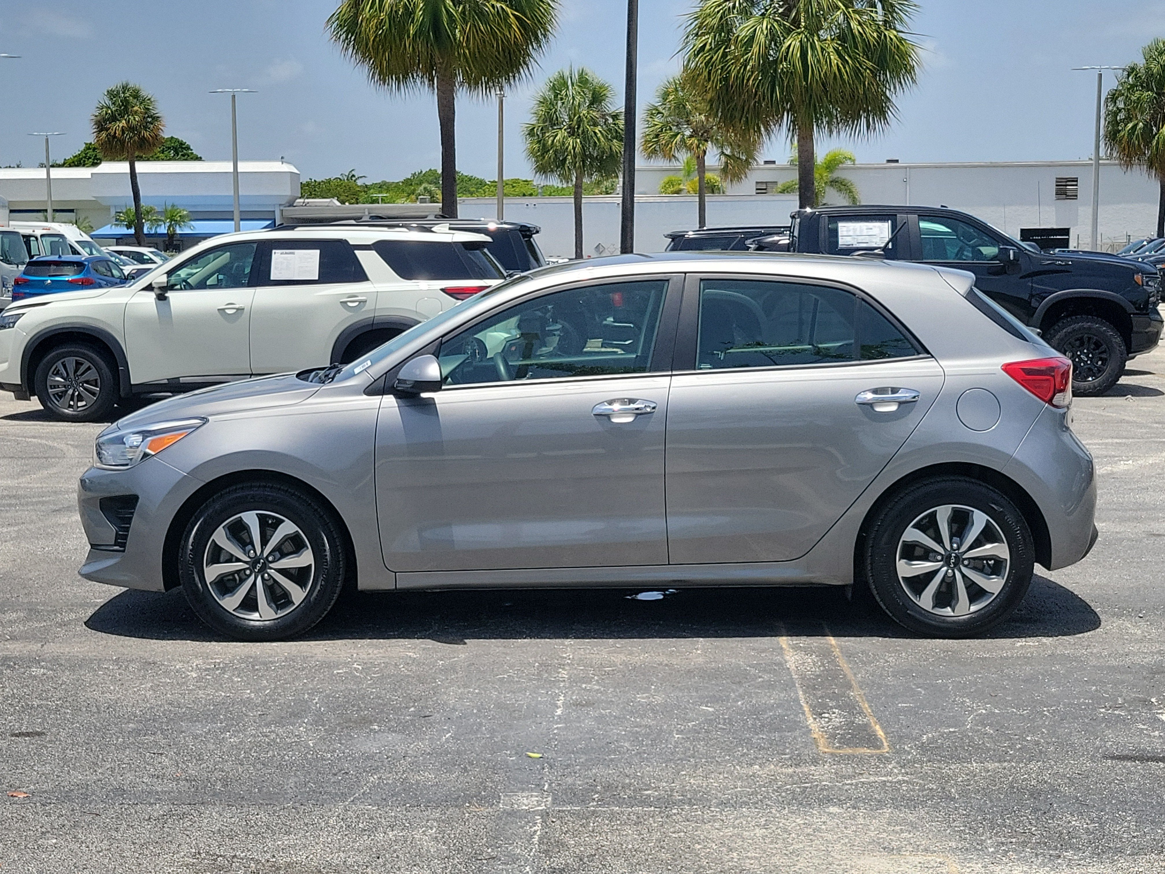 2022 Kia Rio 5-Door S
