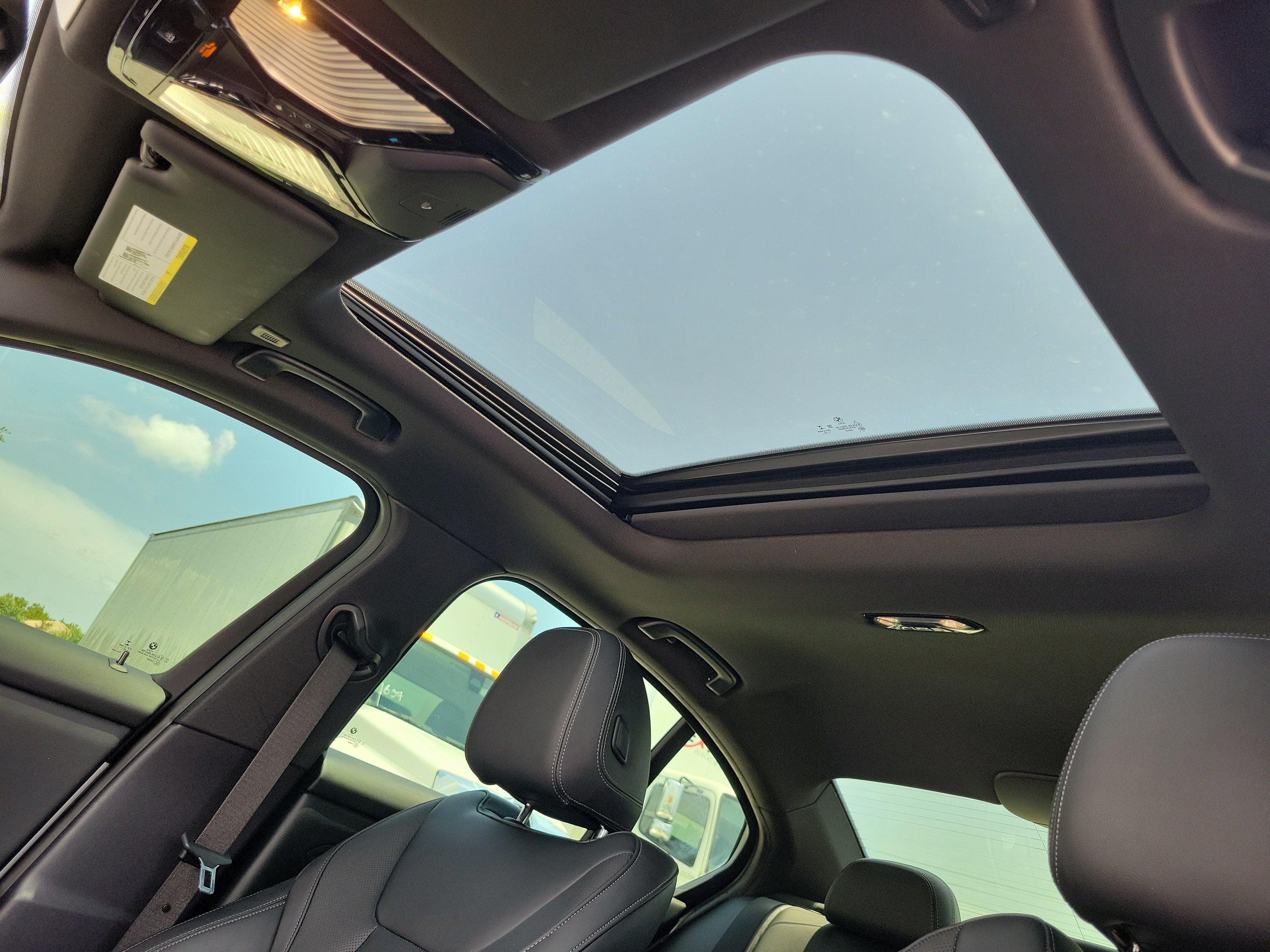 2023 BMW 3 Series 330i
