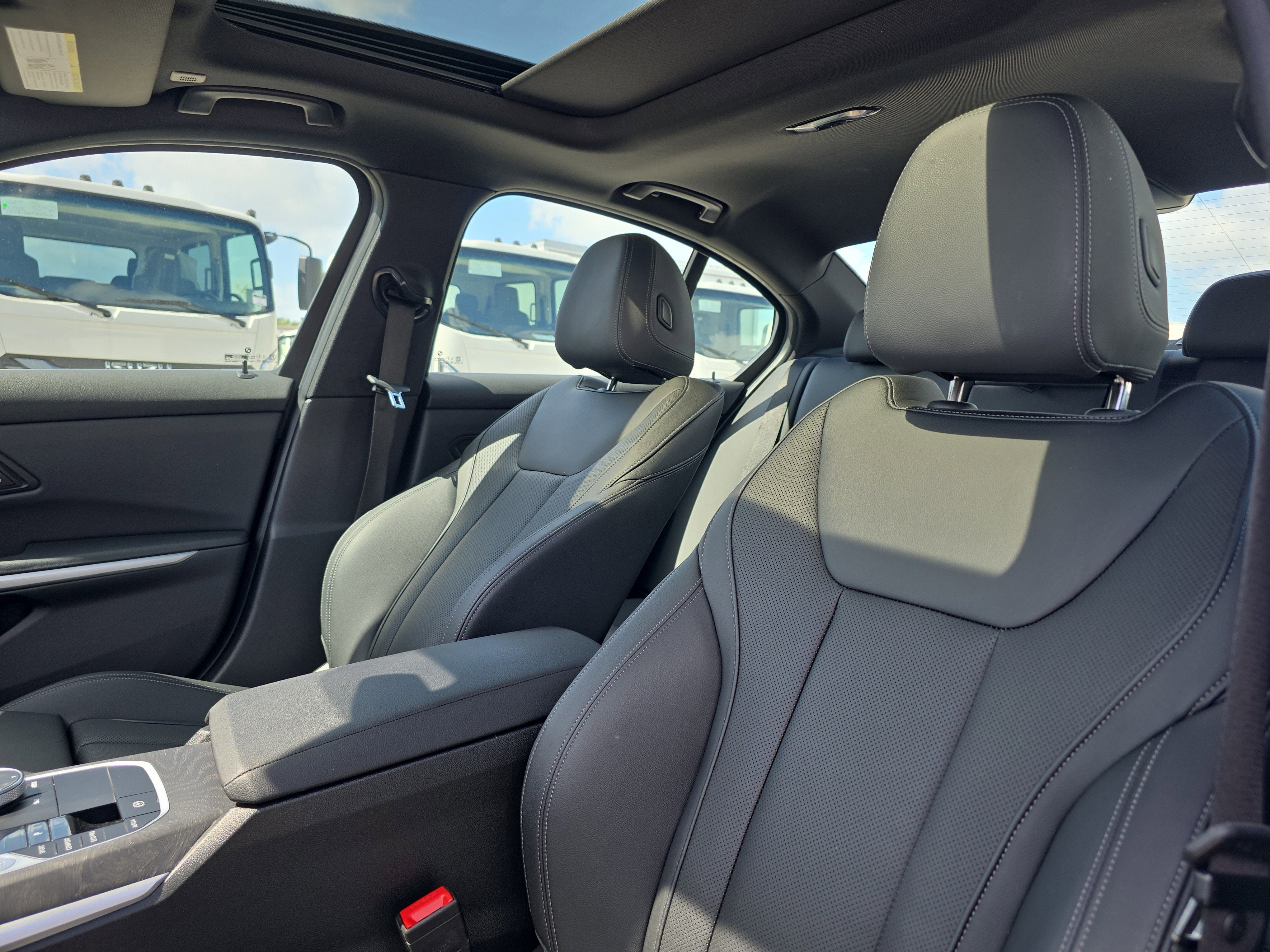 2024 BMW 3 Series 330i