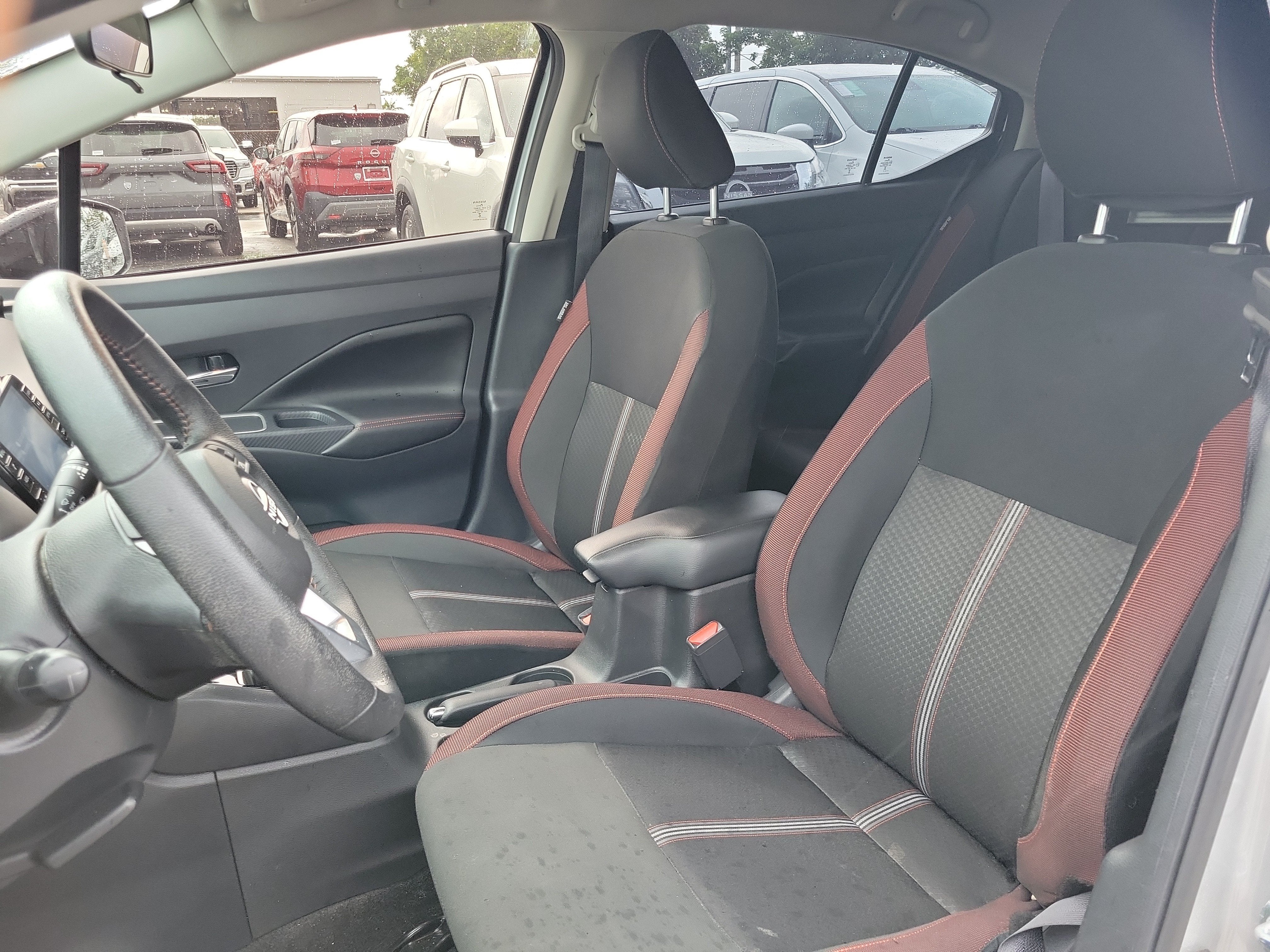 2025 Nissan Versa SR