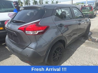 2020 Nissan Kicks S