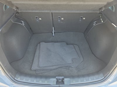 2022 Nissan Kicks SR