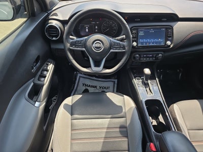 2022 Nissan Kicks SR