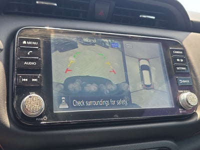 2022 Nissan Kicks SR