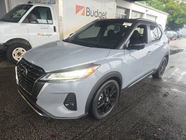2021 Nissan Kicks SR