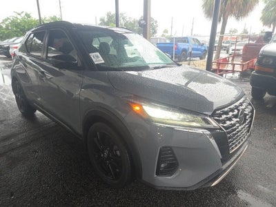 2021 Nissan Kicks SR