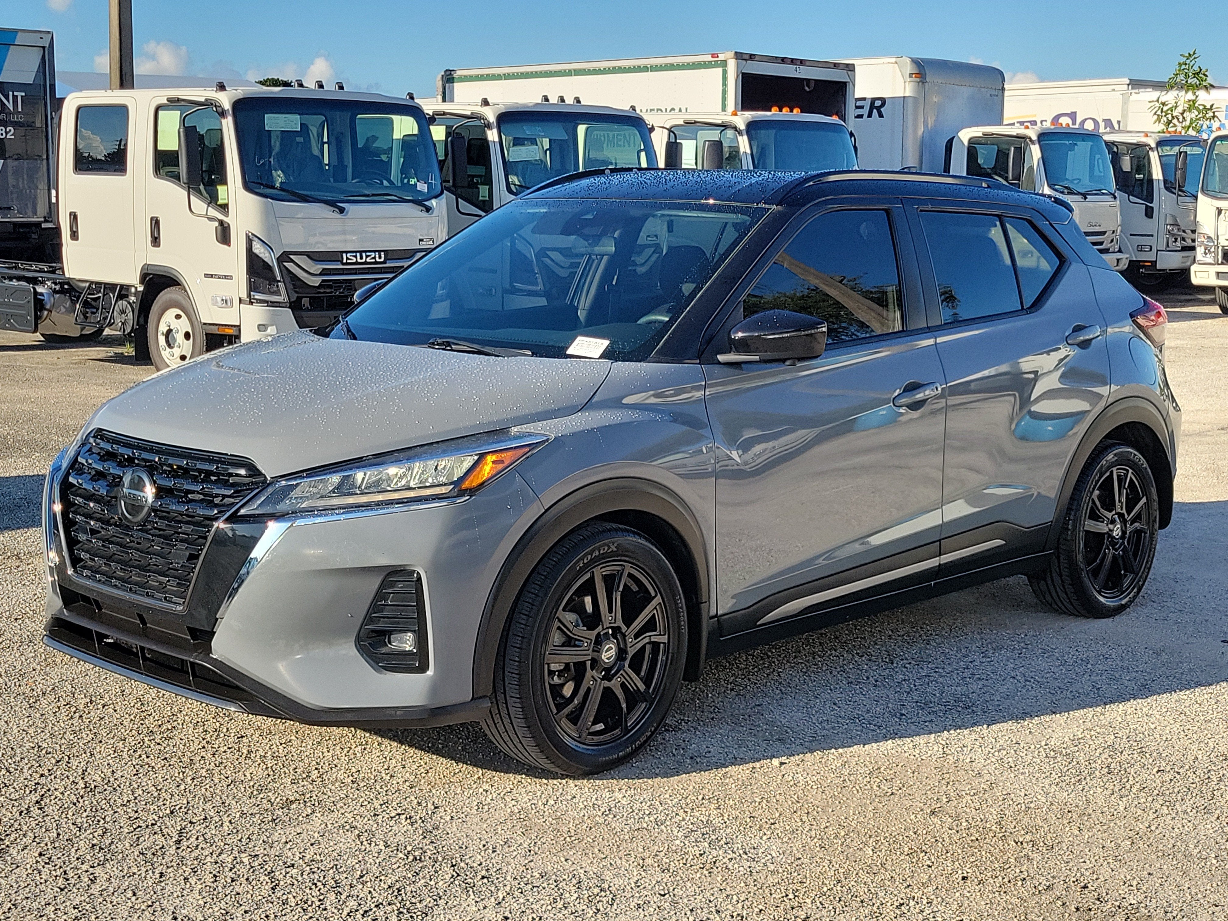 2021 Nissan Kicks SR