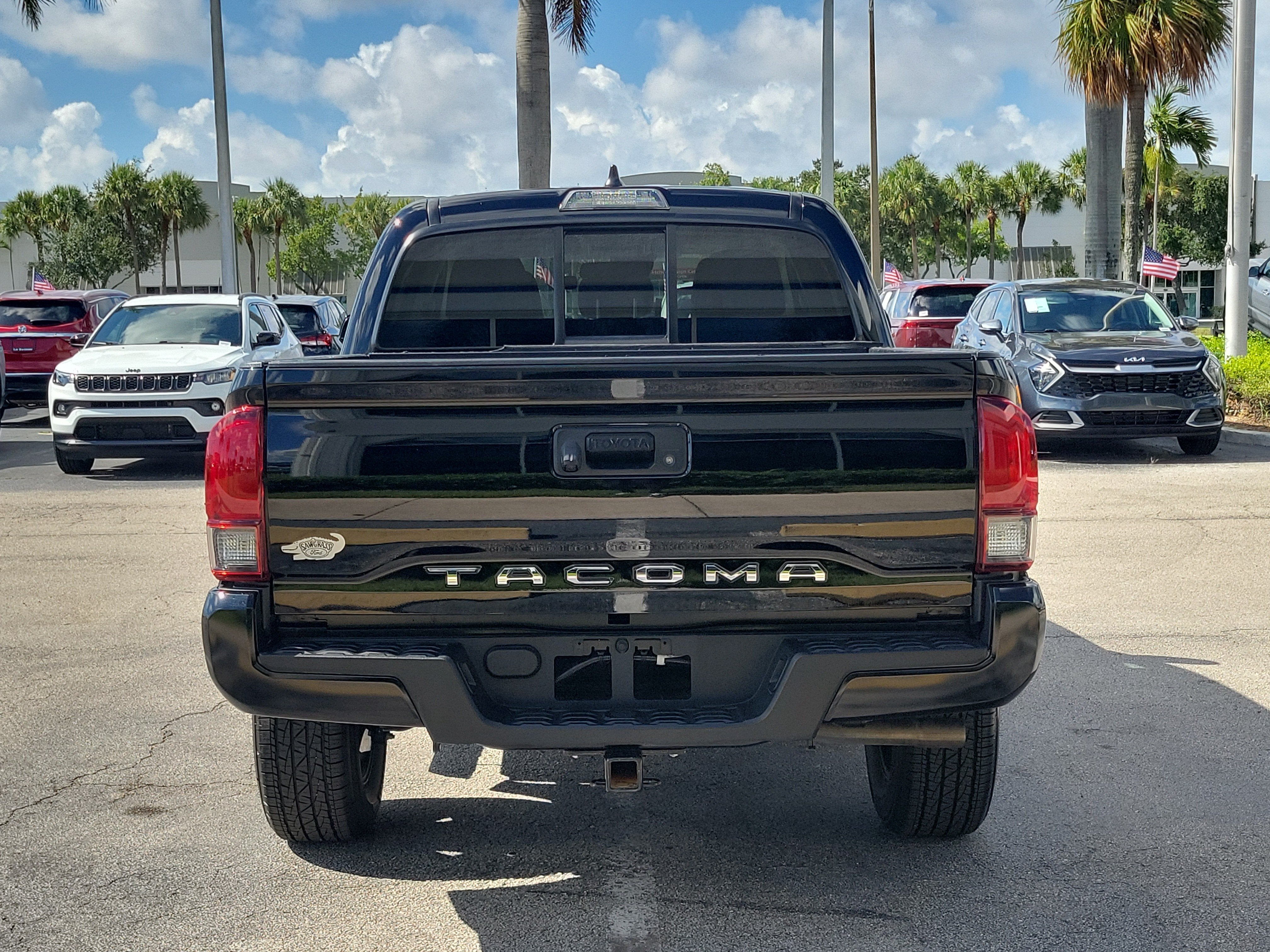 2022 Toyota Tacoma 2WD SR