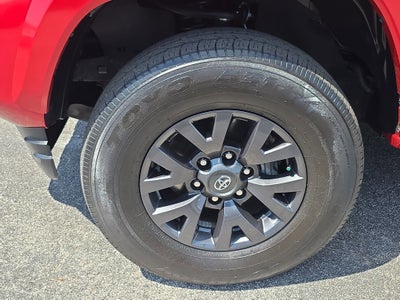2022 Toyota Tacoma 4WD SR