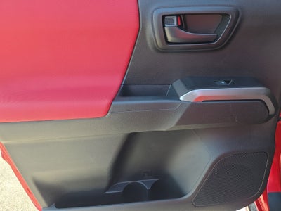 2022 Toyota Tacoma 4WD SR