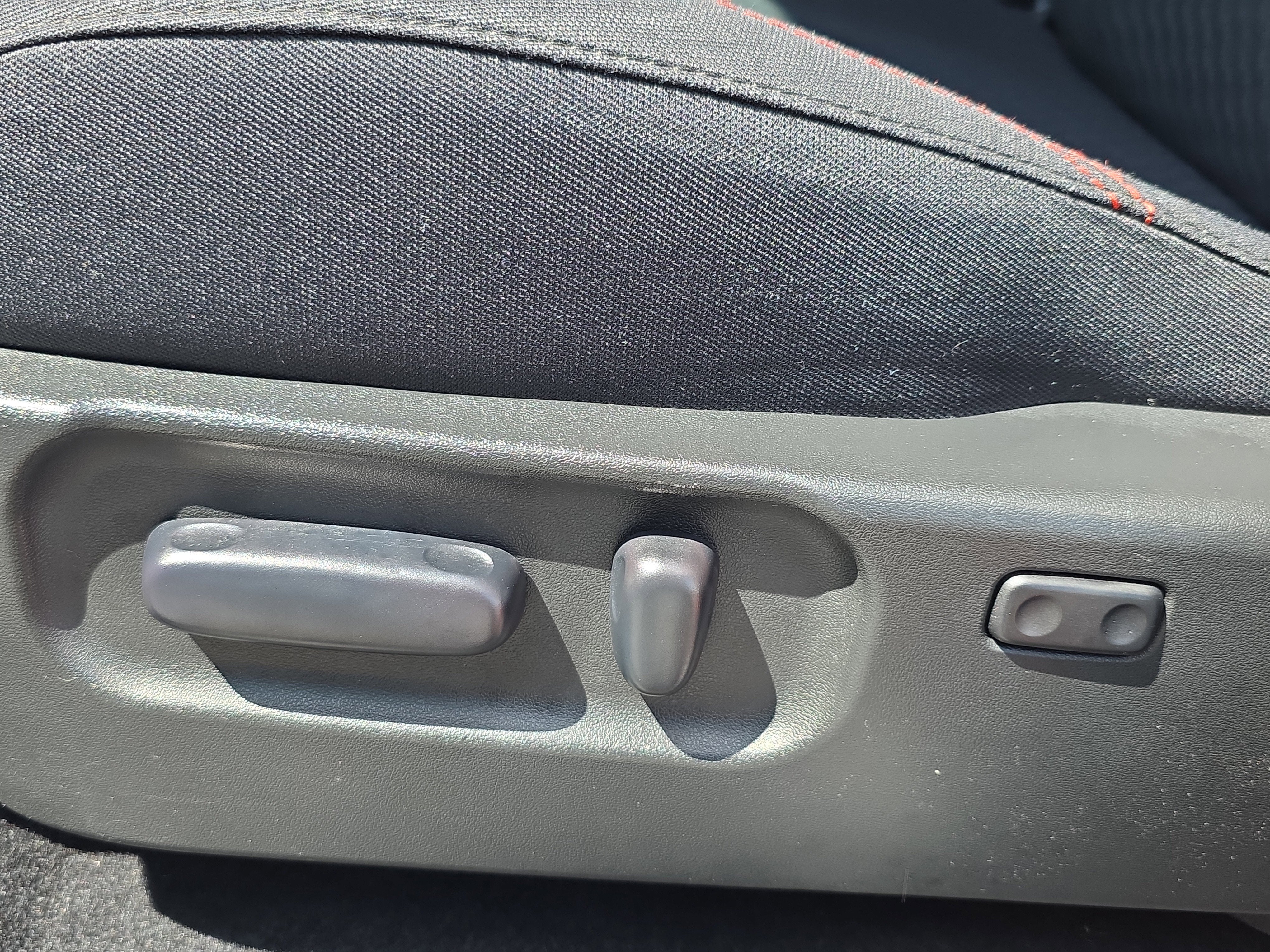 2022 Toyota Tacoma 4WD SR