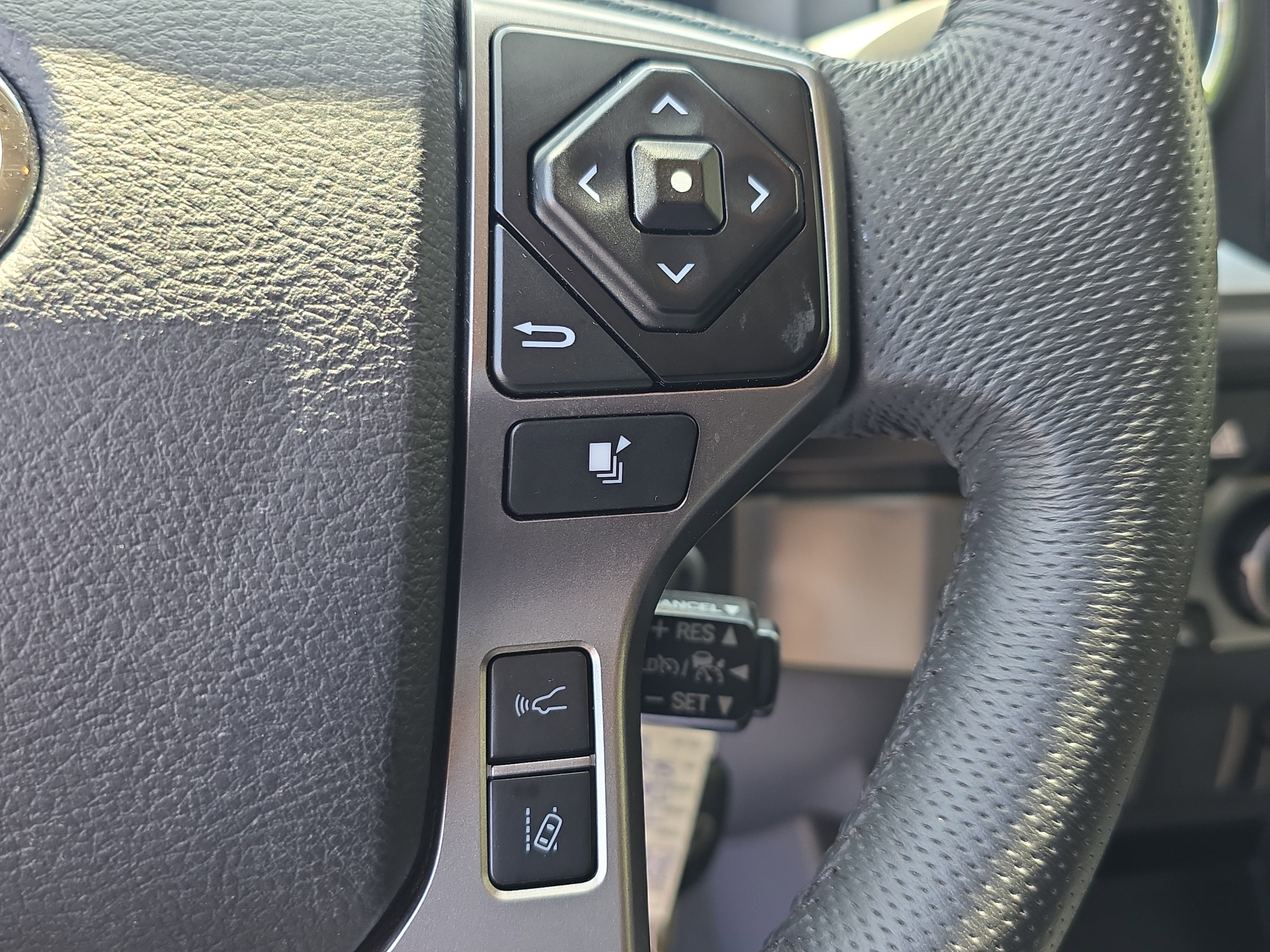 2022 Toyota Tacoma 4WD SR