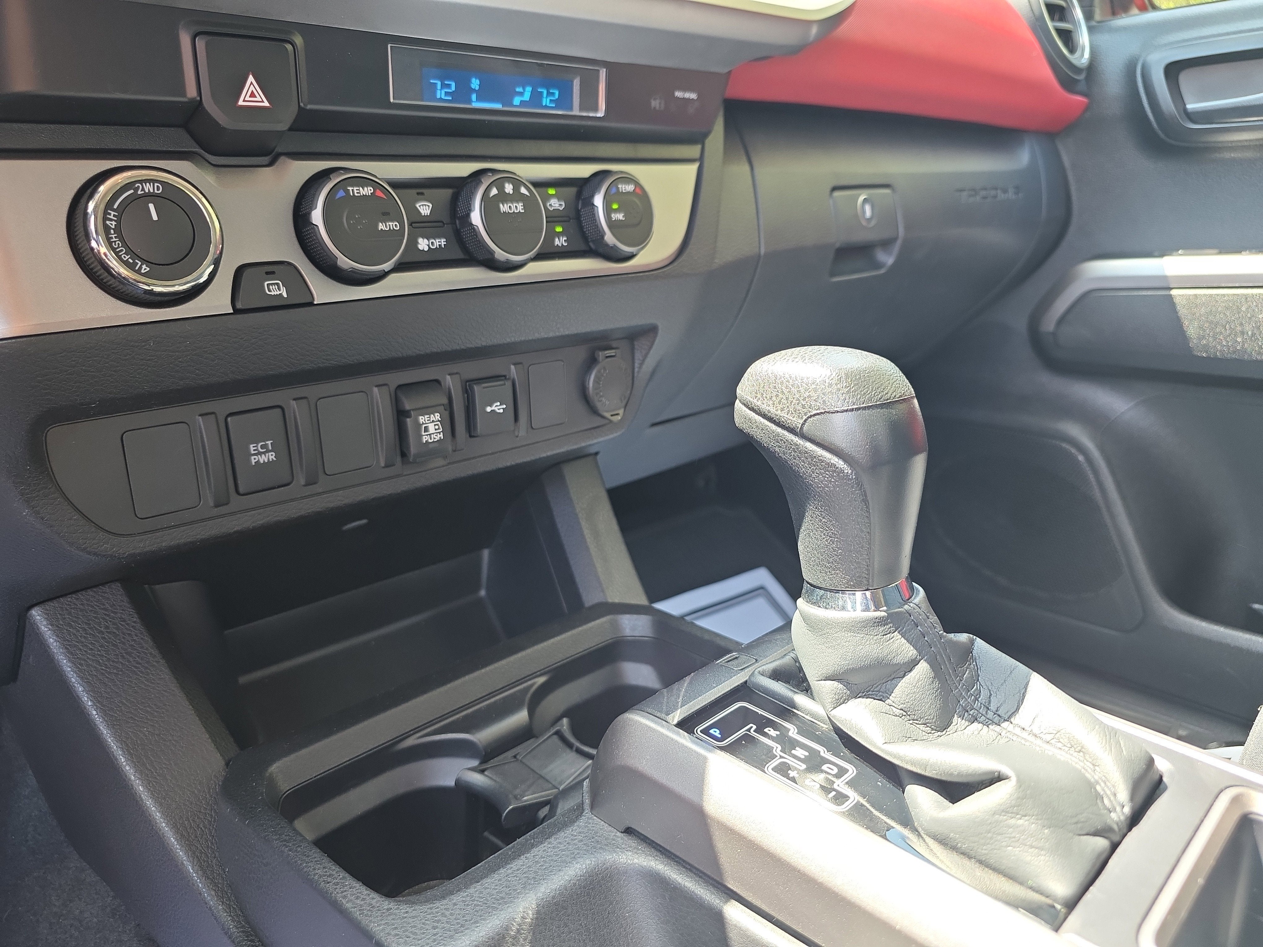 2022 Toyota Tacoma 4WD SR