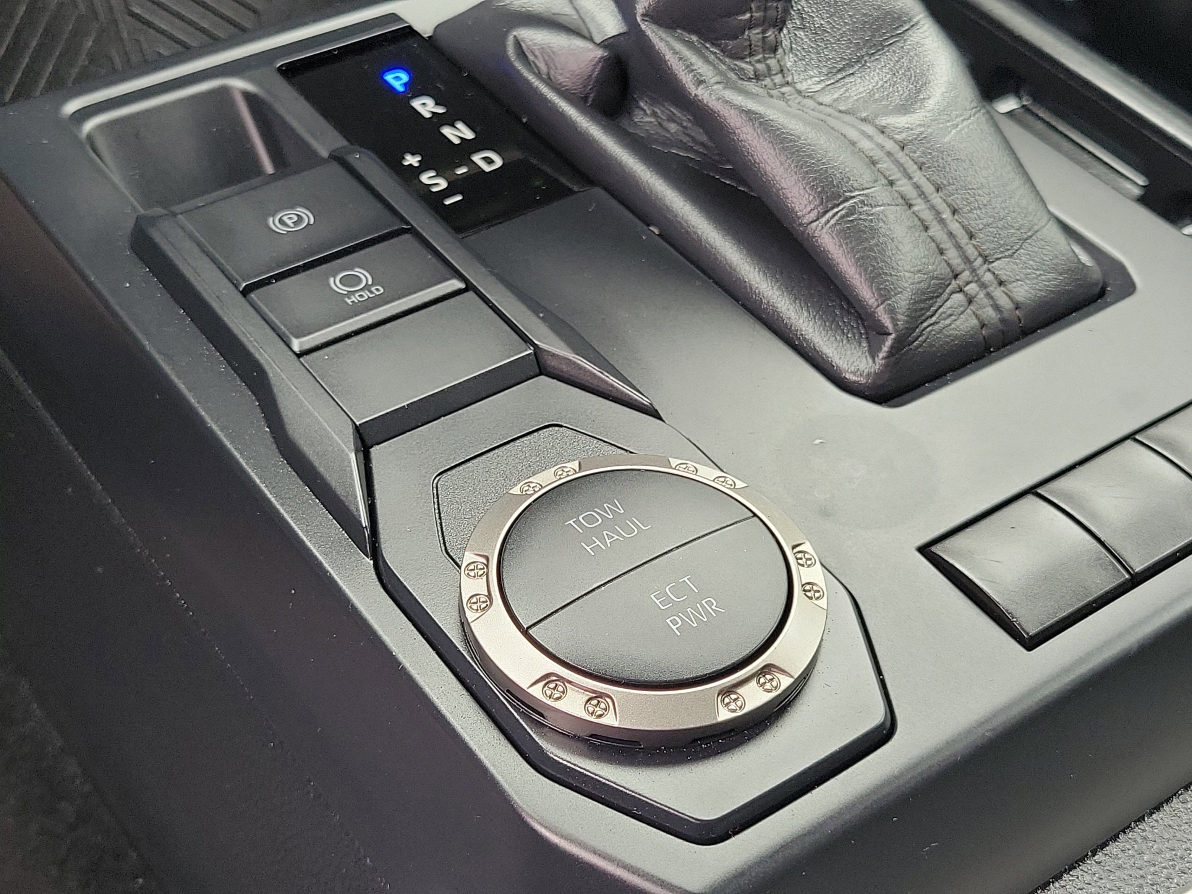 2024 Toyota Tacoma 2WD SR5