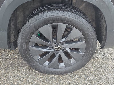 2024 Volkswagen Taos S