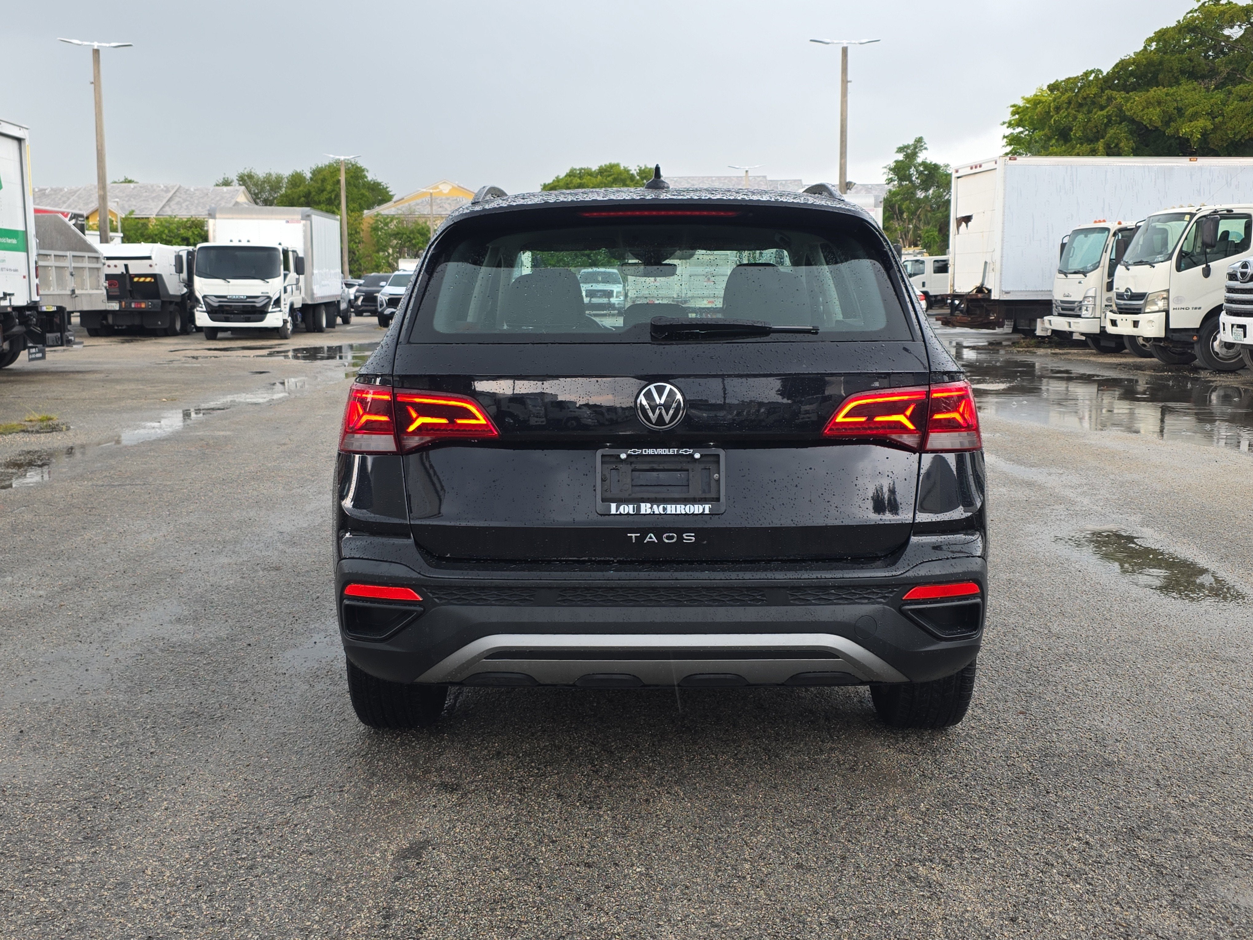 2024 Volkswagen Taos S