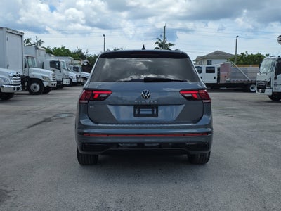 2023 Volkswagen Tiguan SE R-Line Black