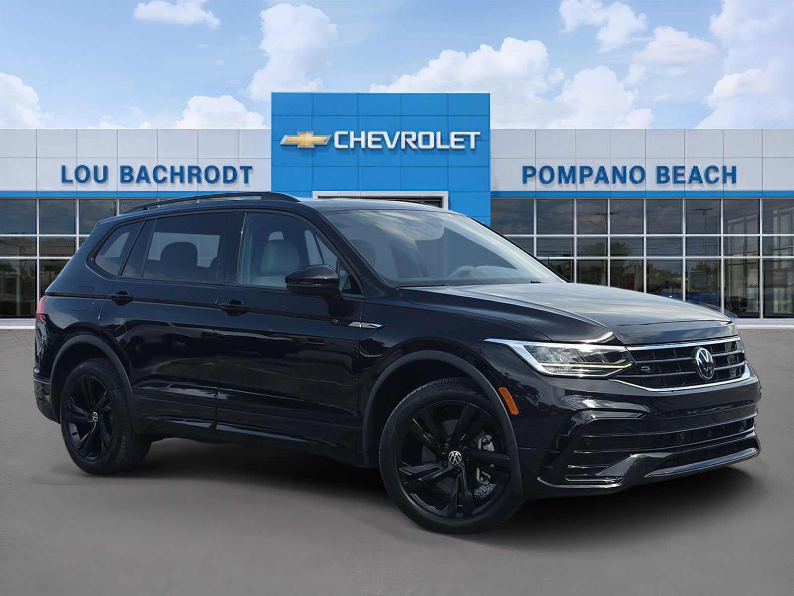 2023 Volkswagen Tiguan SE R-Line Black