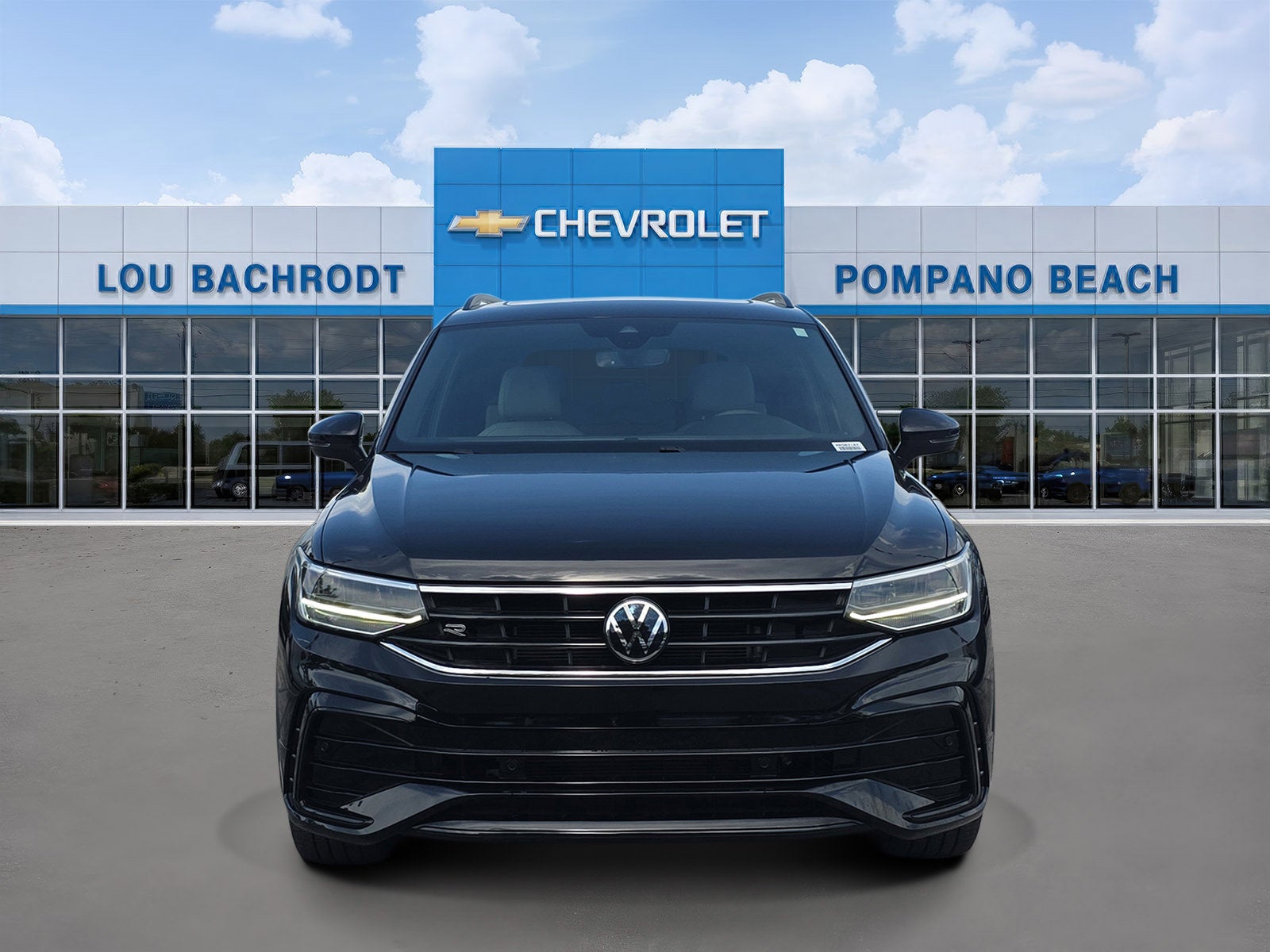 2023 Volkswagen Tiguan SE R-Line Black