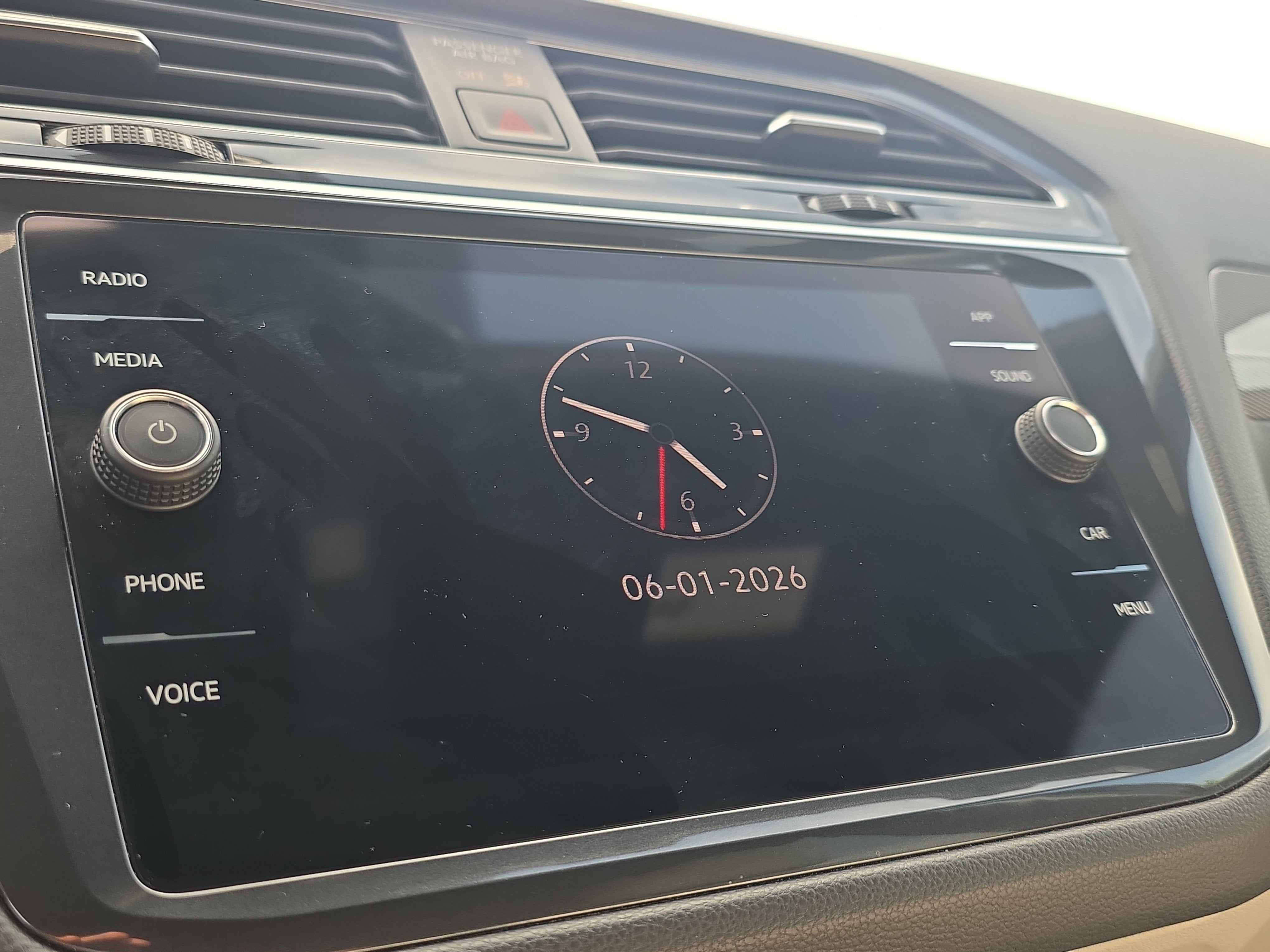 2023 Volkswagen Tiguan SE R-Line Black