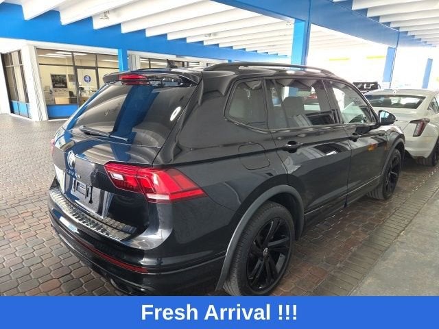 2023 Volkswagen Tiguan SE R-Line Black