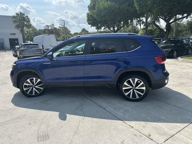 2024 Volkswagen Taos SE