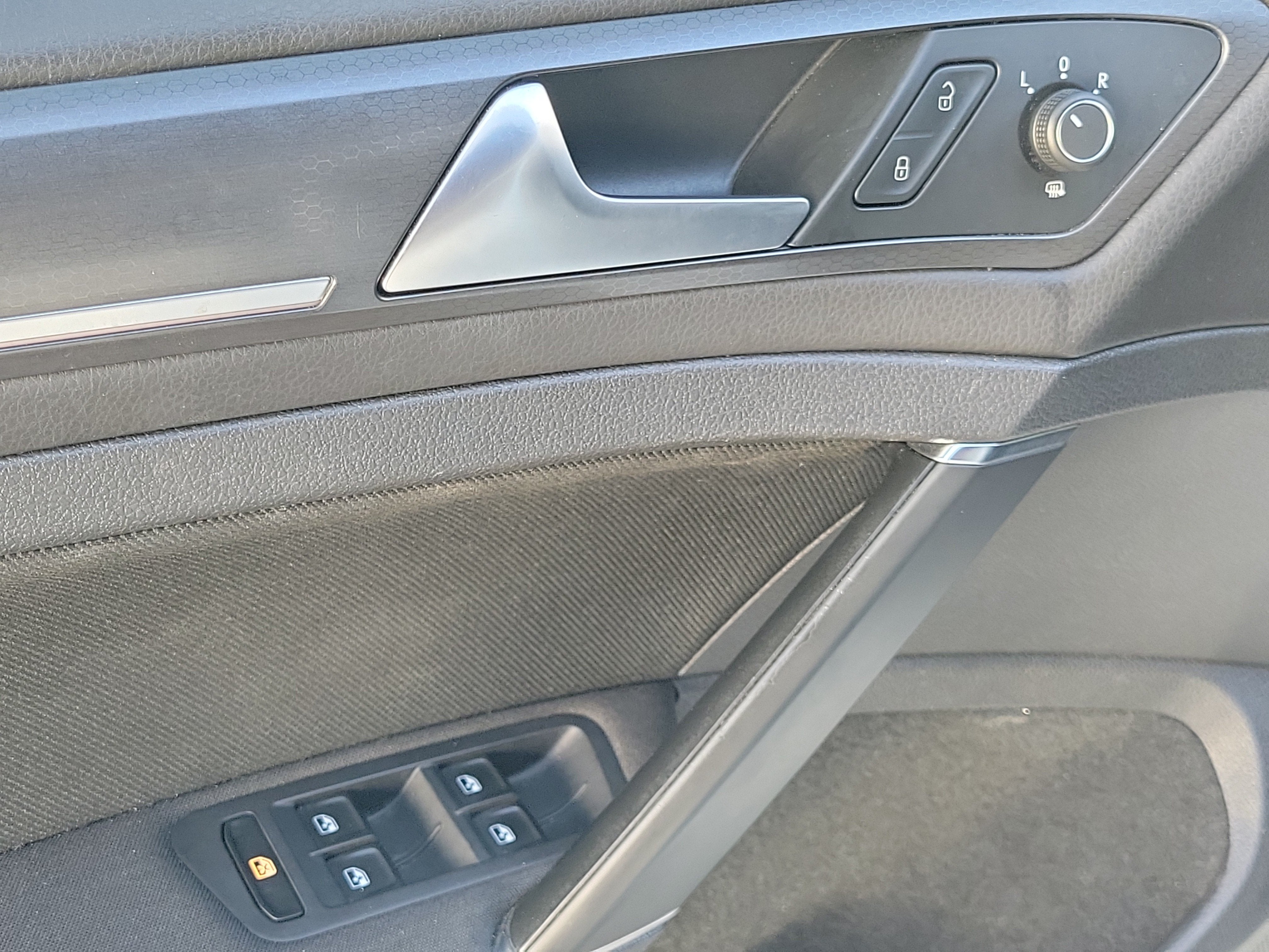 2018 Volkswagen Golf GTI S