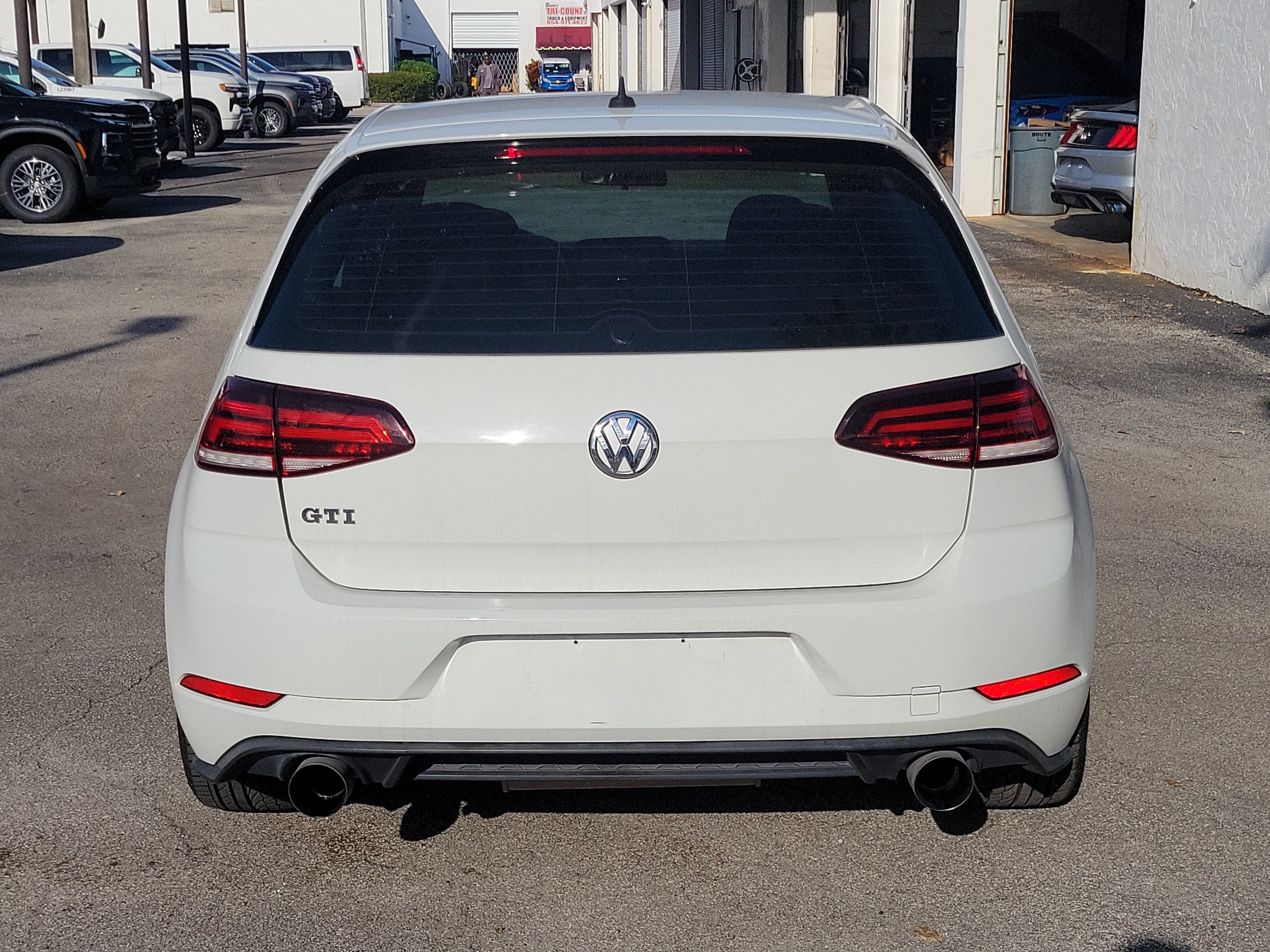 2018 Volkswagen Golf GTI S