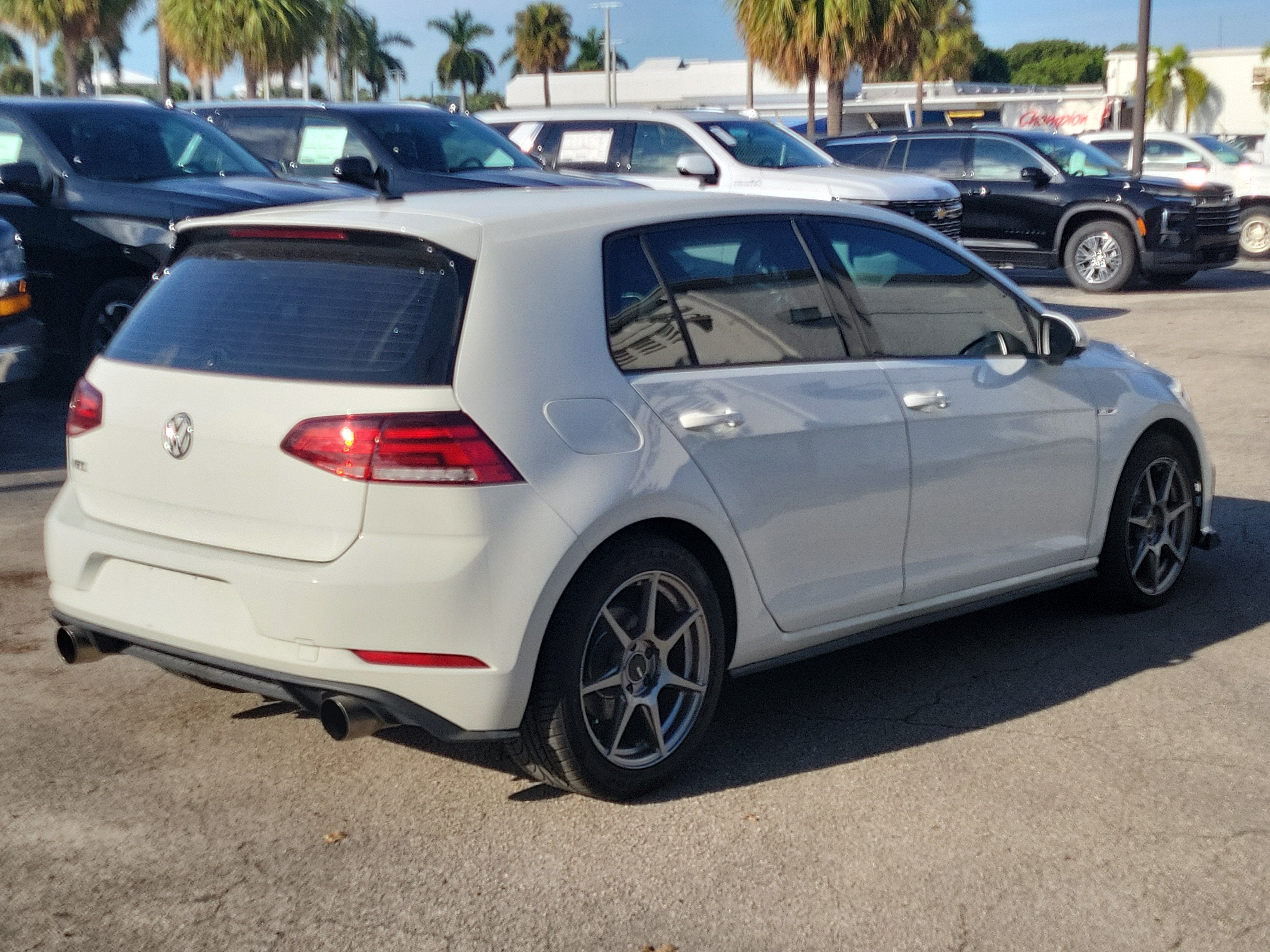 2018 Volkswagen Golf GTI S