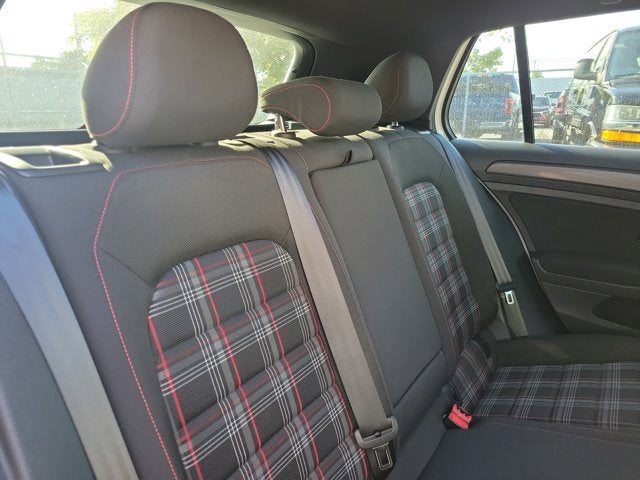 2018 Volkswagen Golf GTI S