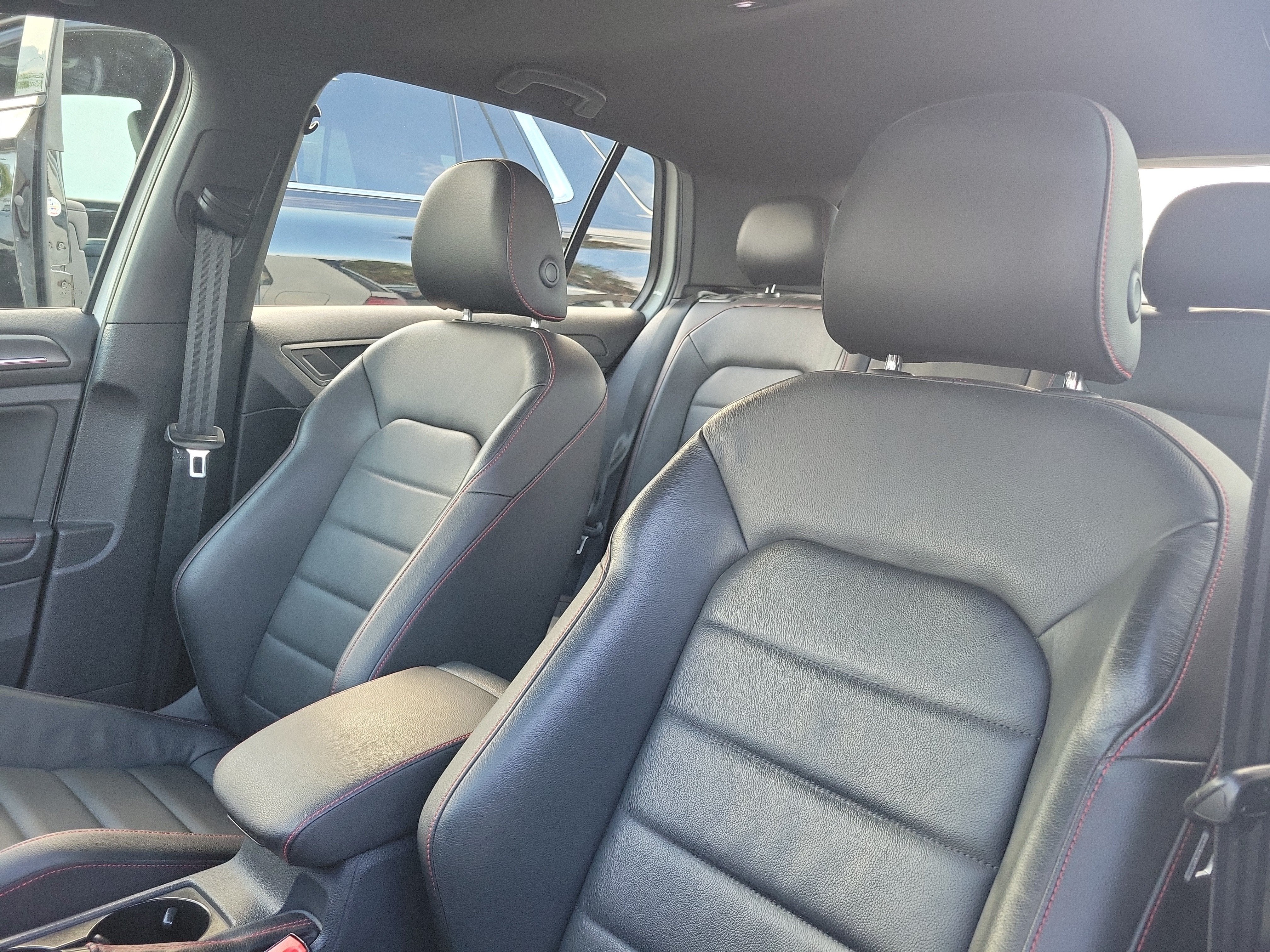 2021 Volkswagen Golf GTI S