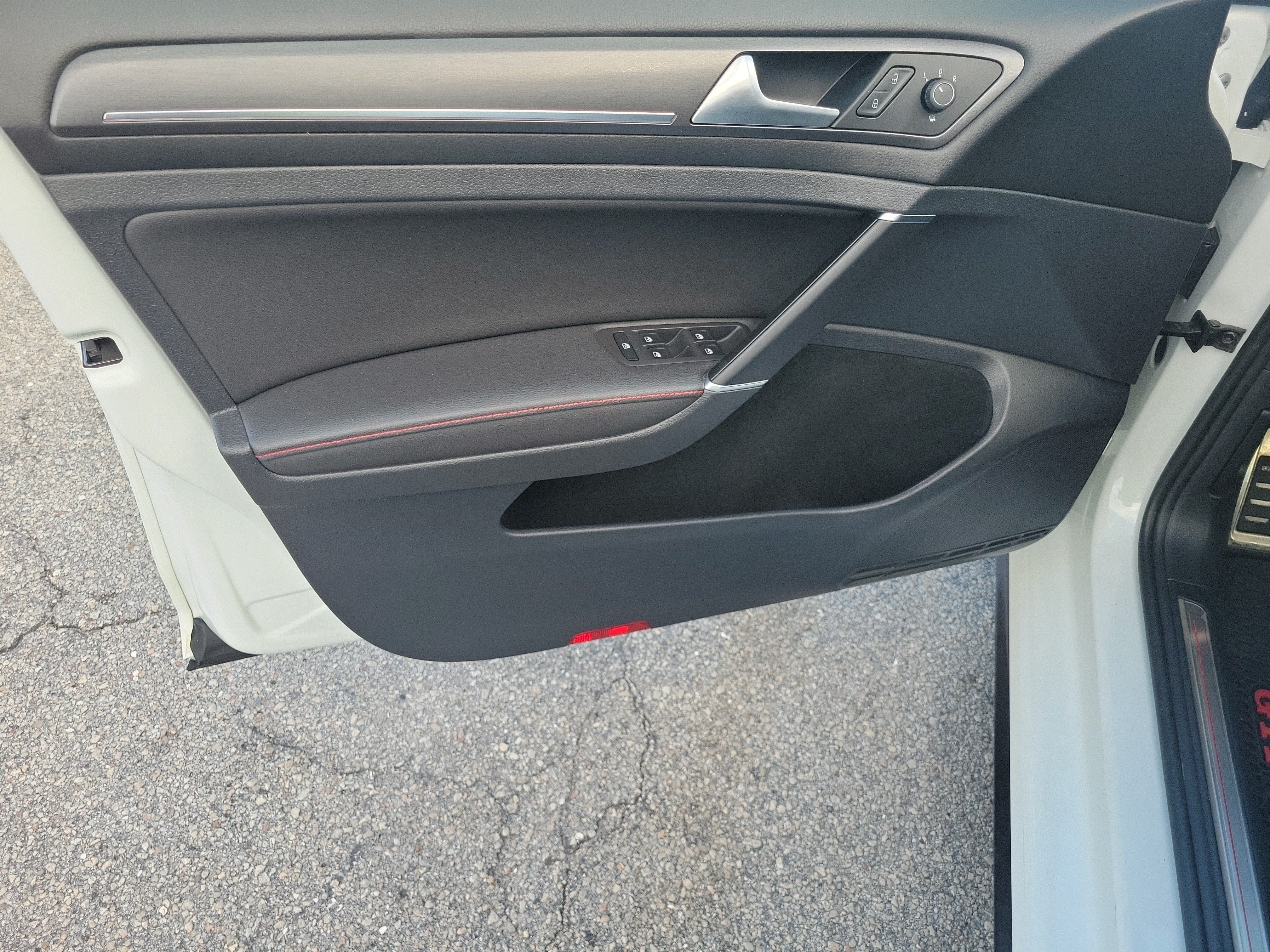 2021 Volkswagen Golf GTI S