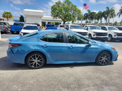 2024 Toyota Camry SE