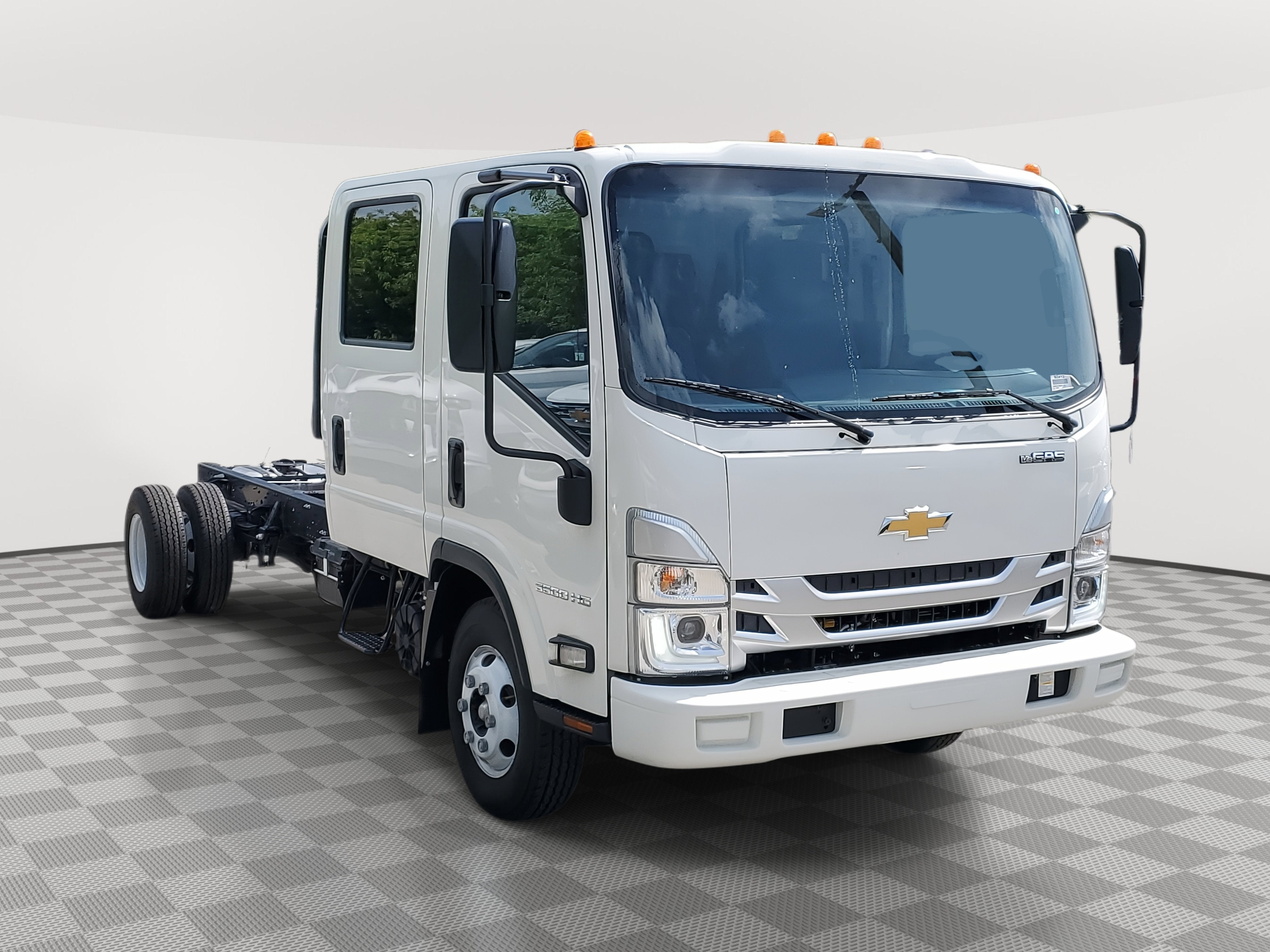 2025 Chevrolet Low Cab Forward 3500 Base