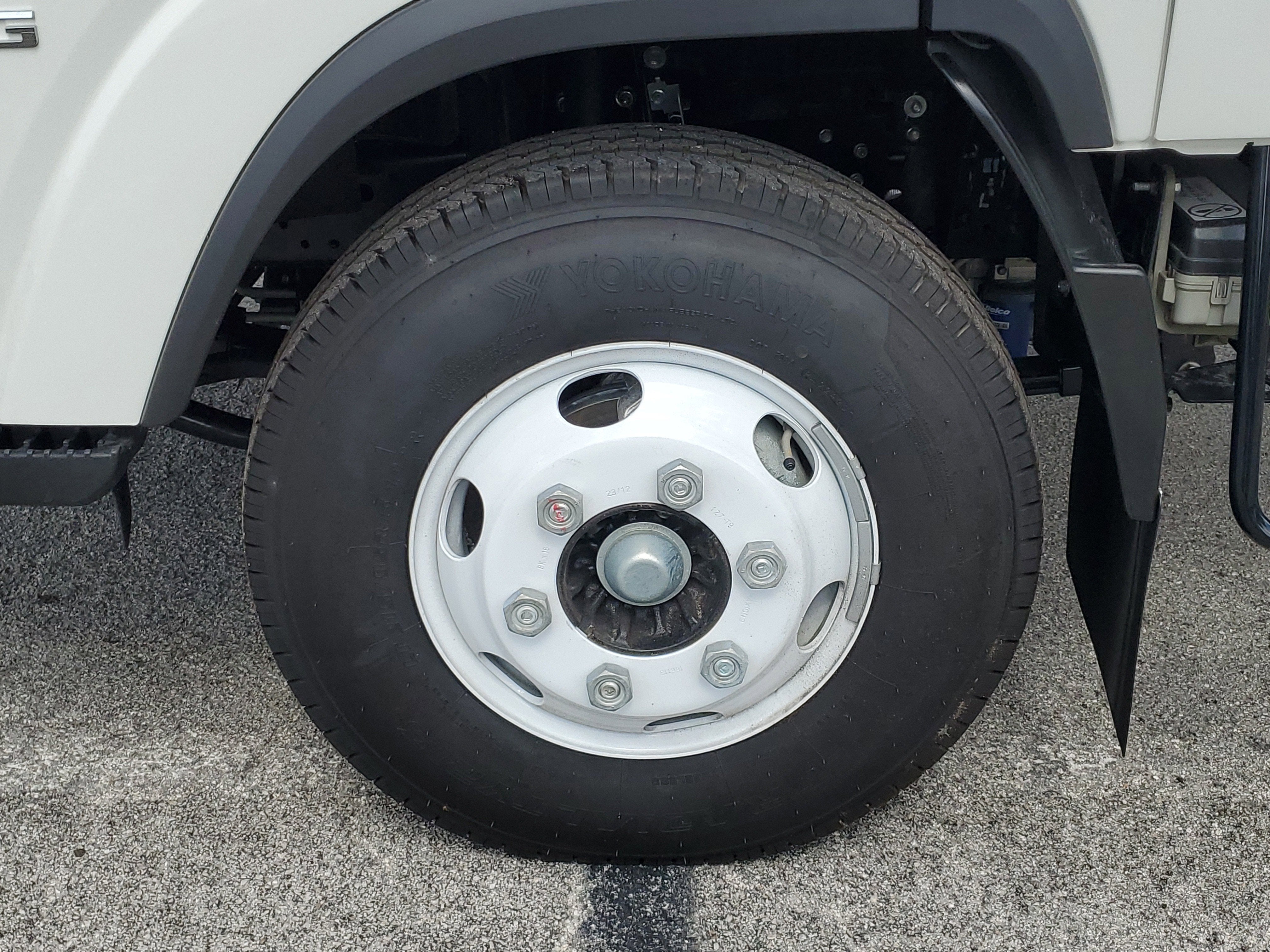 2025 Chevrolet Low Cab Forward 3500 Base