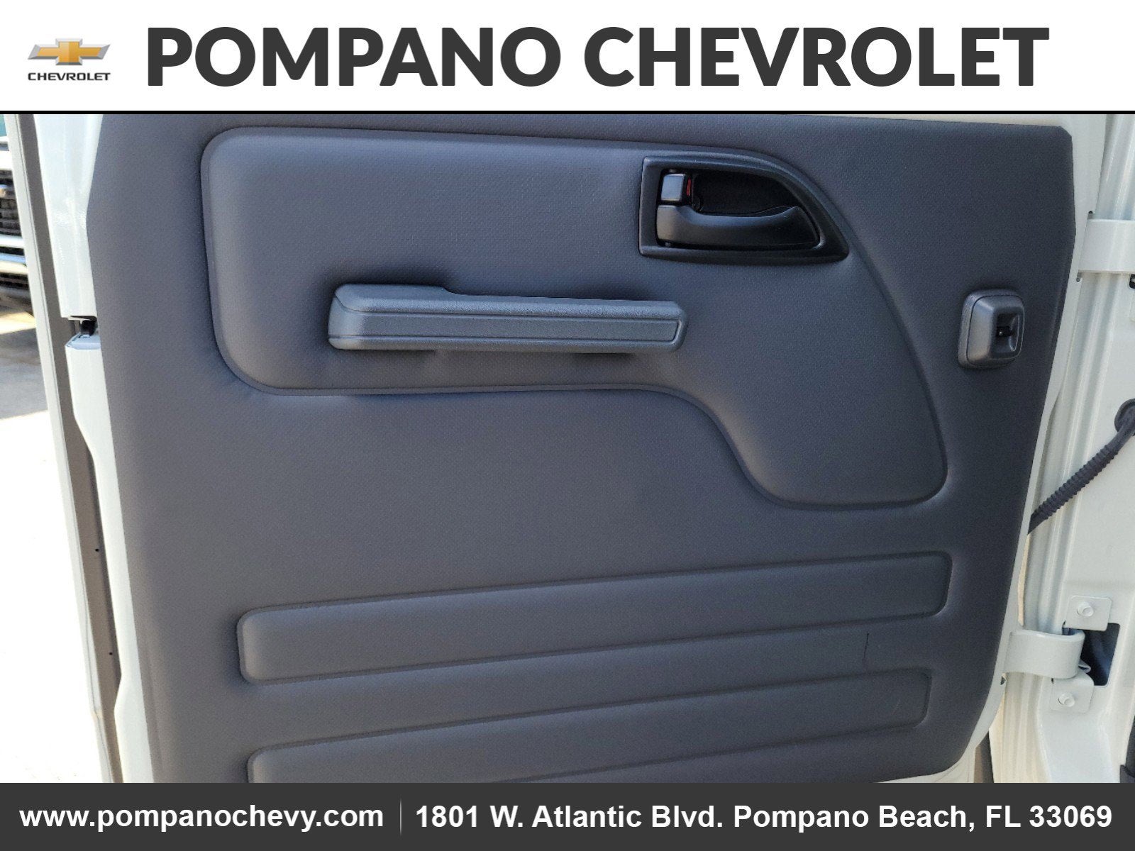 2025 Chevrolet Low Cab Forward 4500 Base