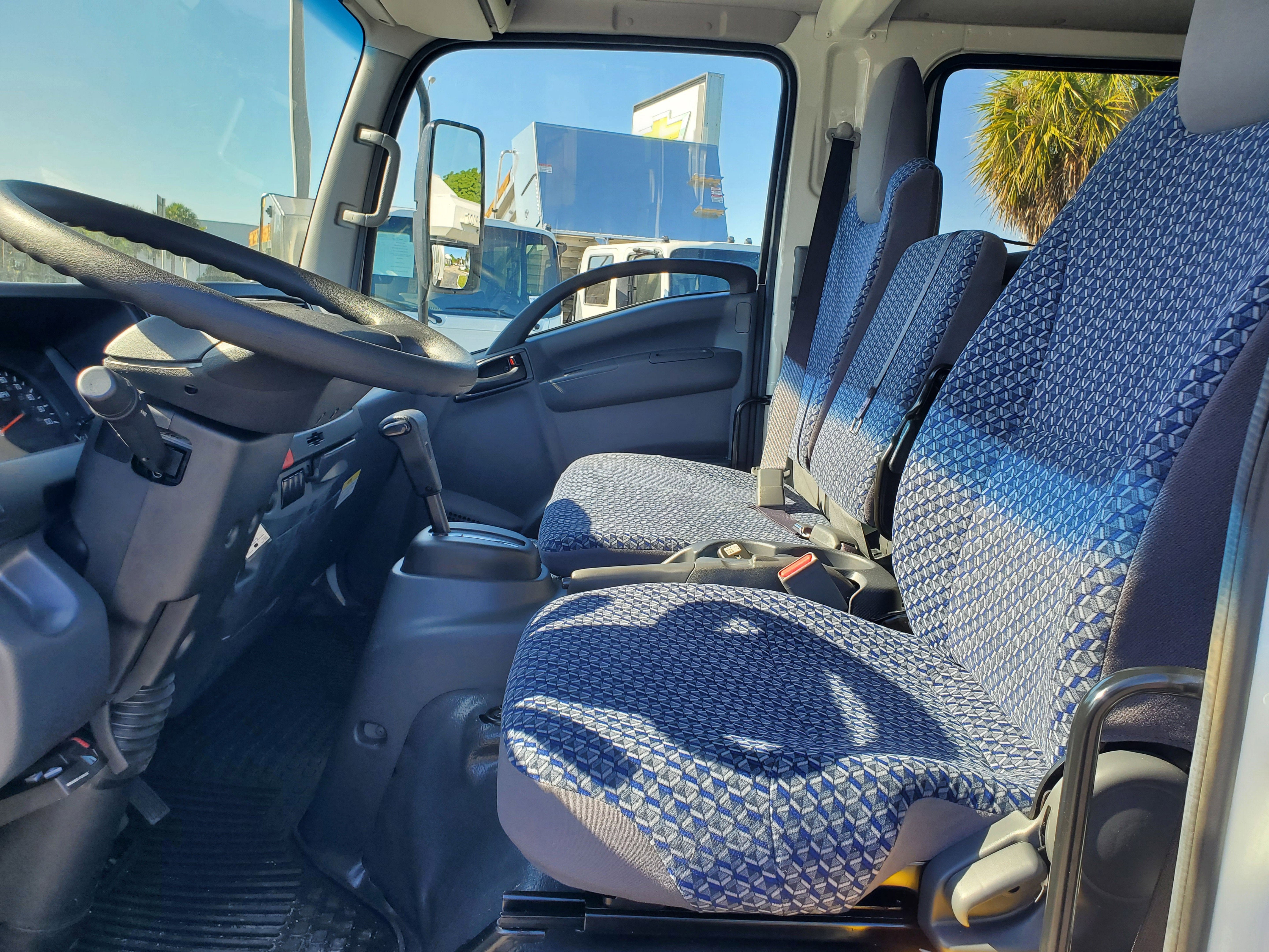 2025 Chevrolet Low Cab Forward 4500 Base