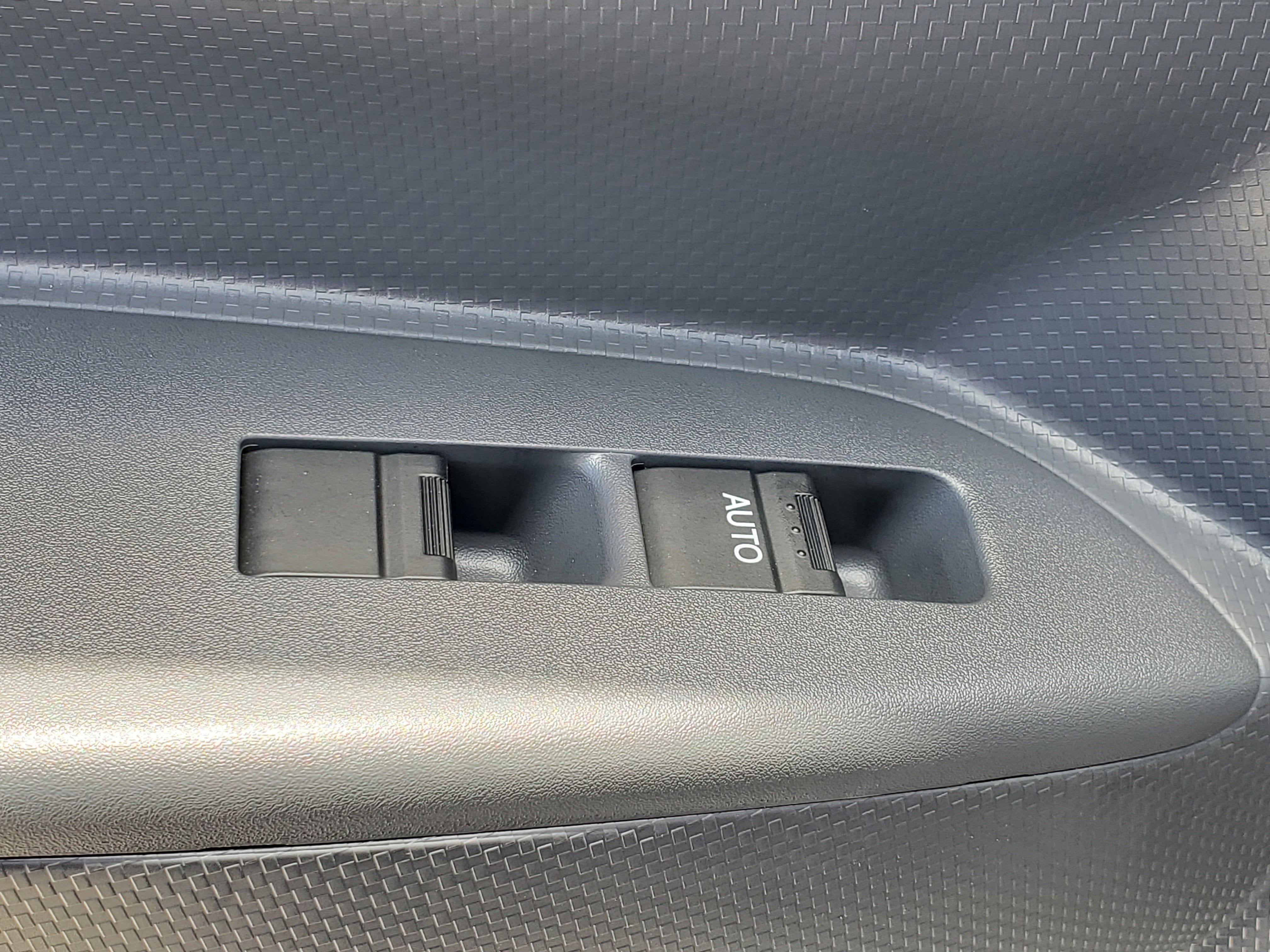 2025 Chevrolet Low Cab Forward 4500 1WT