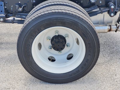 2025 Chevrolet Low Cab Forward 4500 1WT