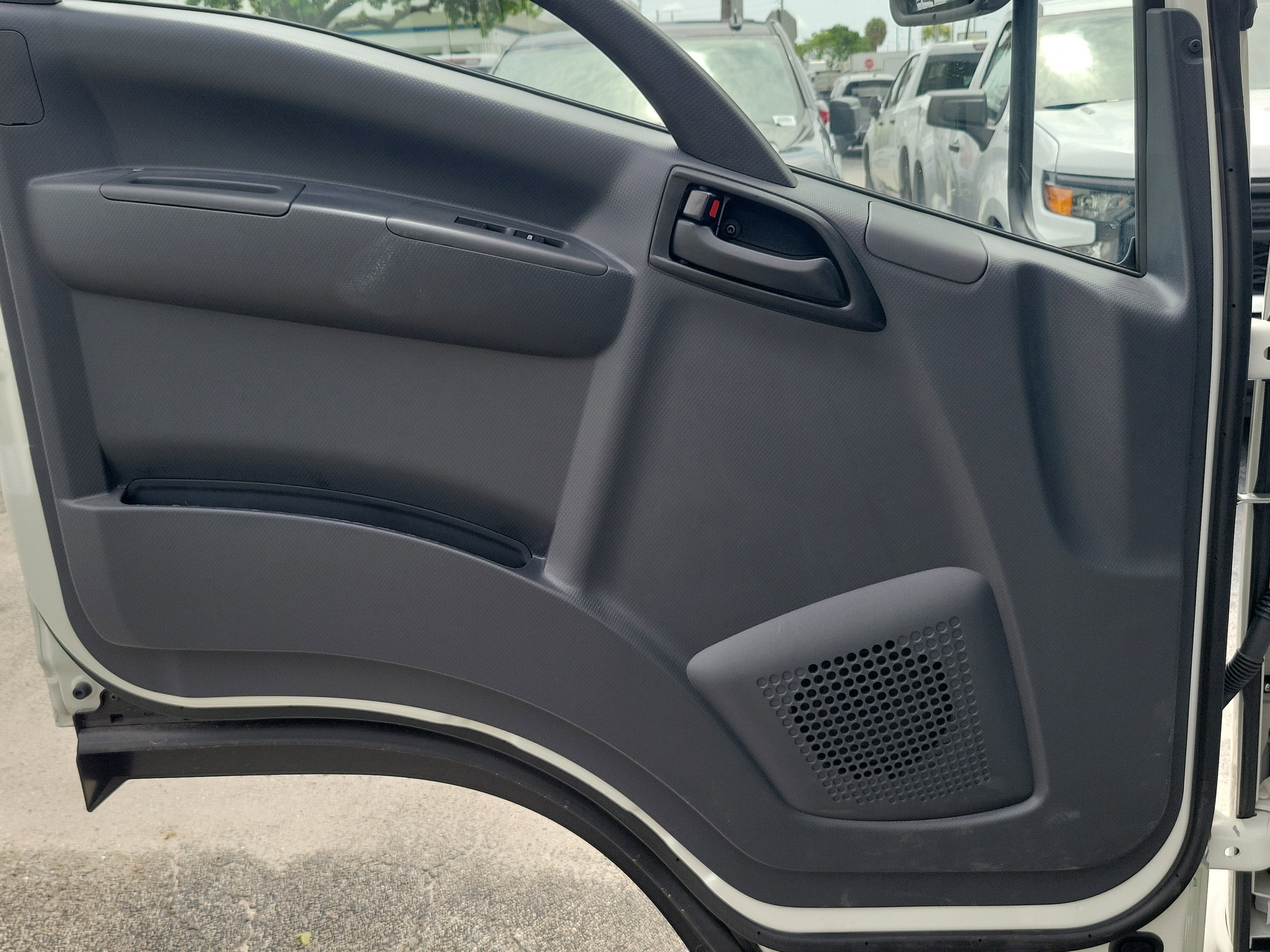 2025 Chevrolet Low Cab Forward 5500 HG Base