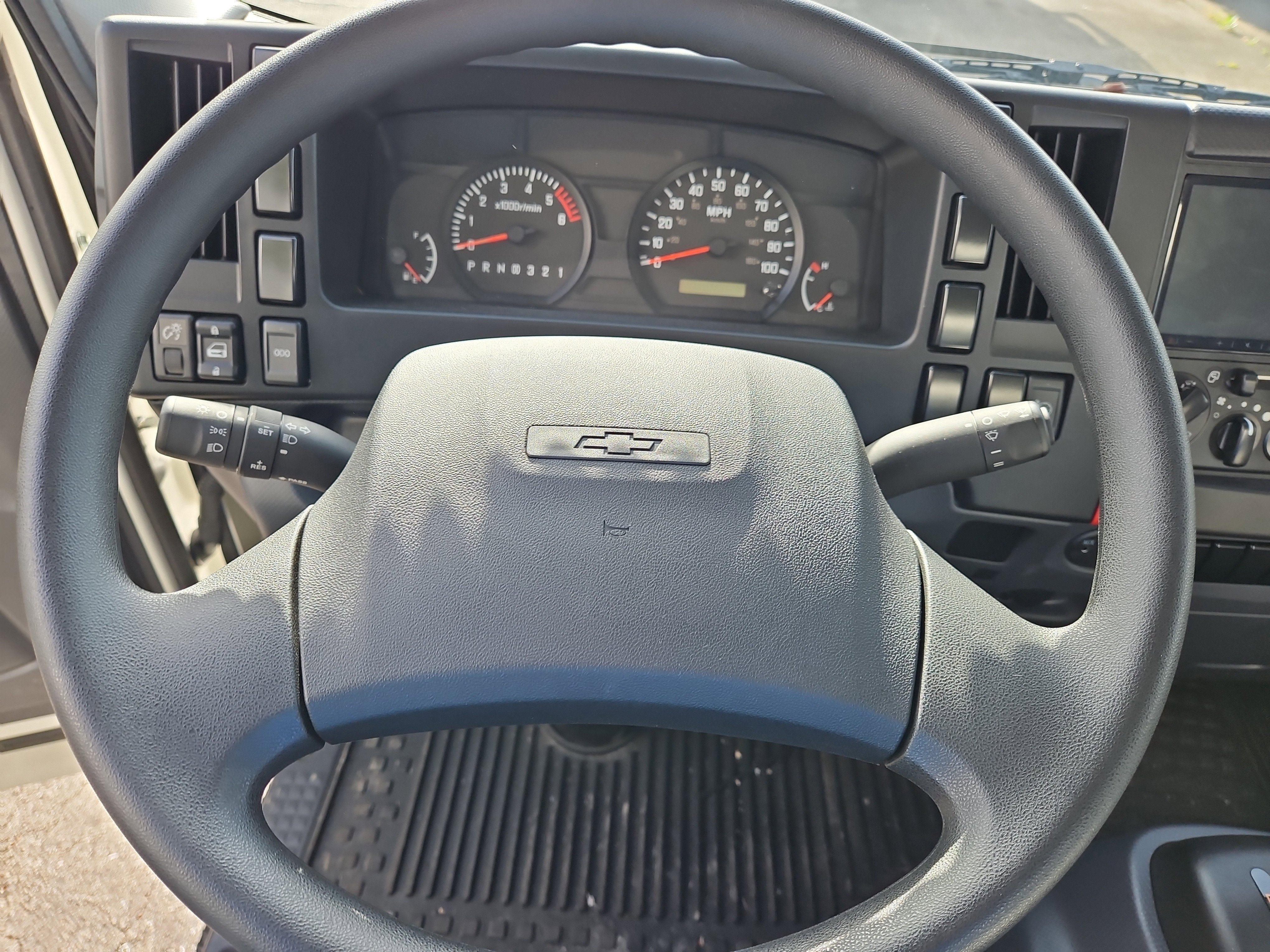 2025 Chevrolet Low Cab Forward 5500 XG Base