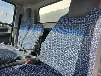 2025 Chevrolet Low Cab Forward 5500 XG Base