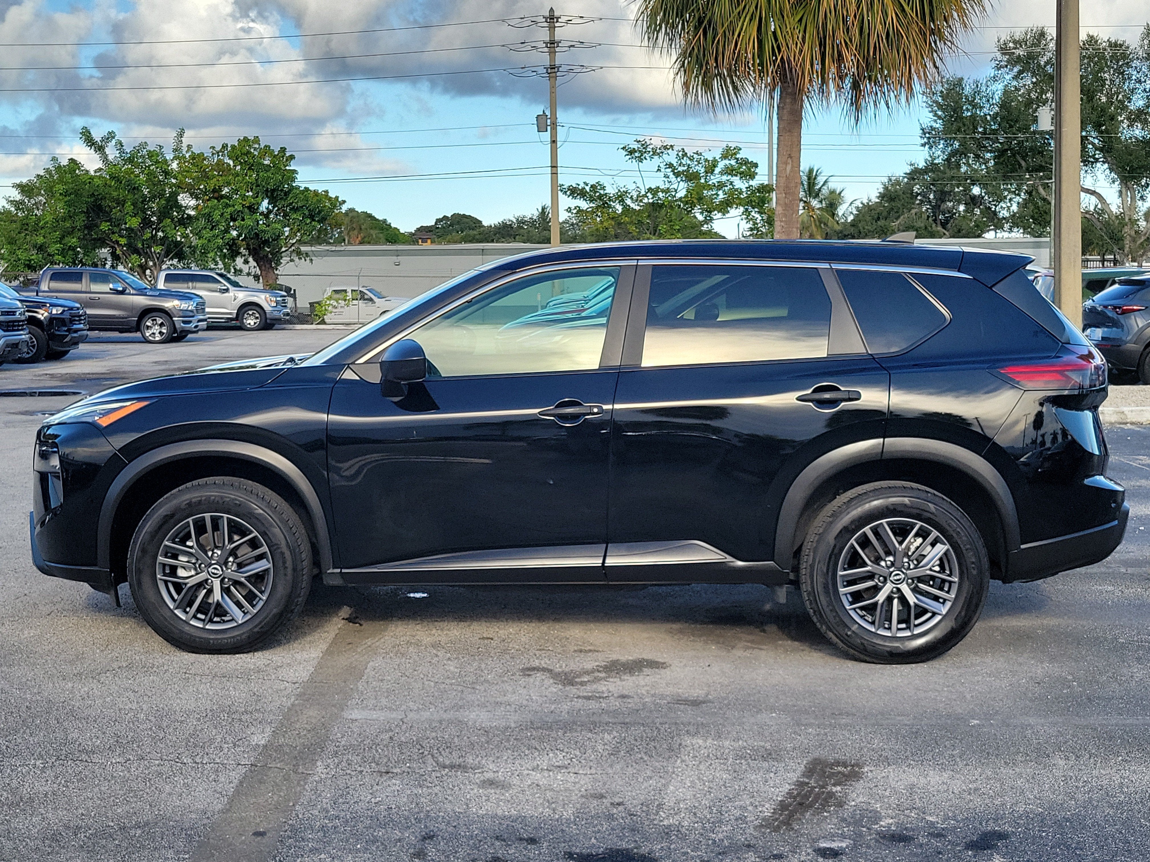 2024 Nissan Rogue S
