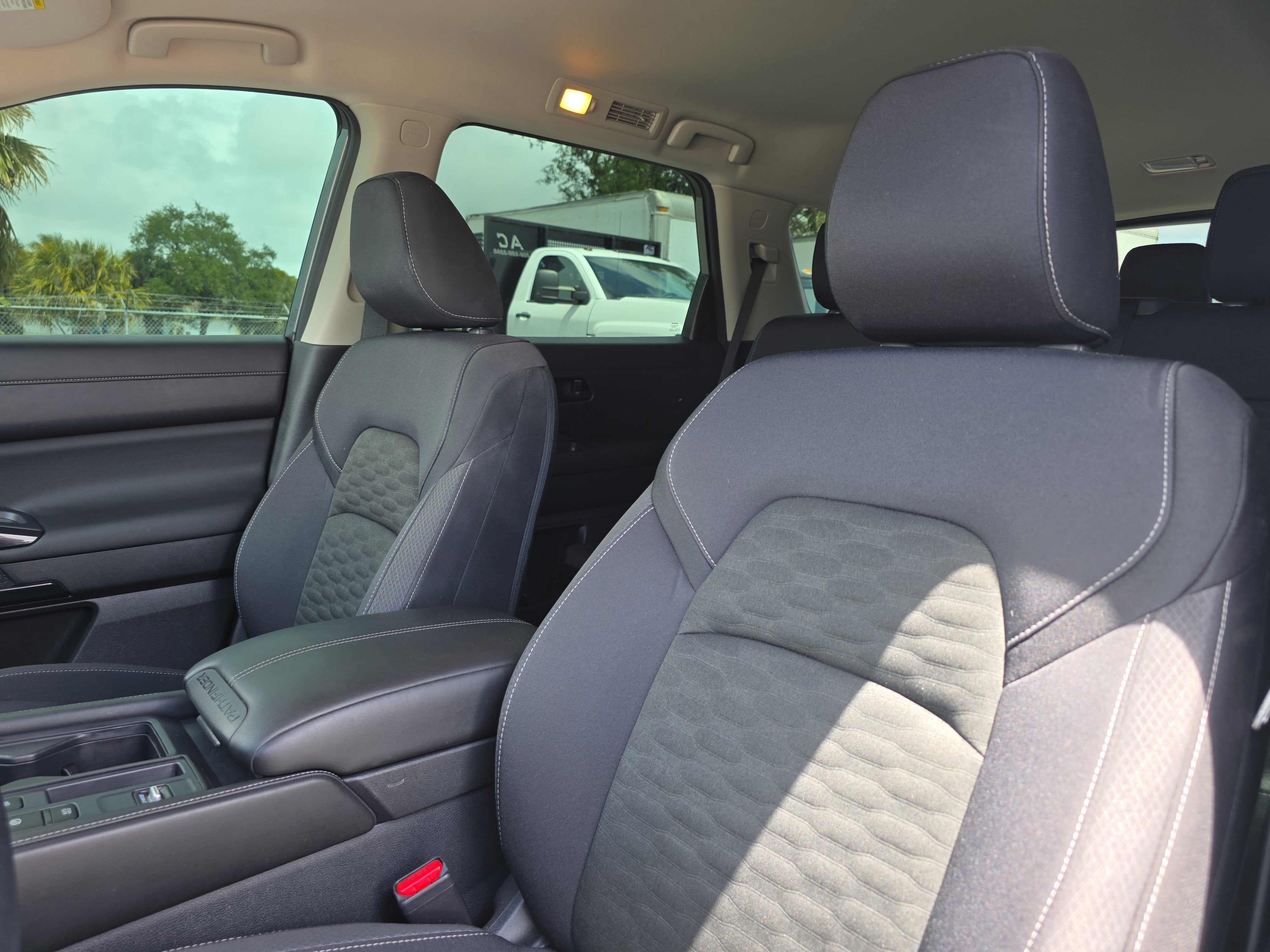 2024 Nissan Pathfinder S