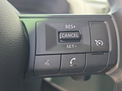 2024 Nissan Pathfinder S